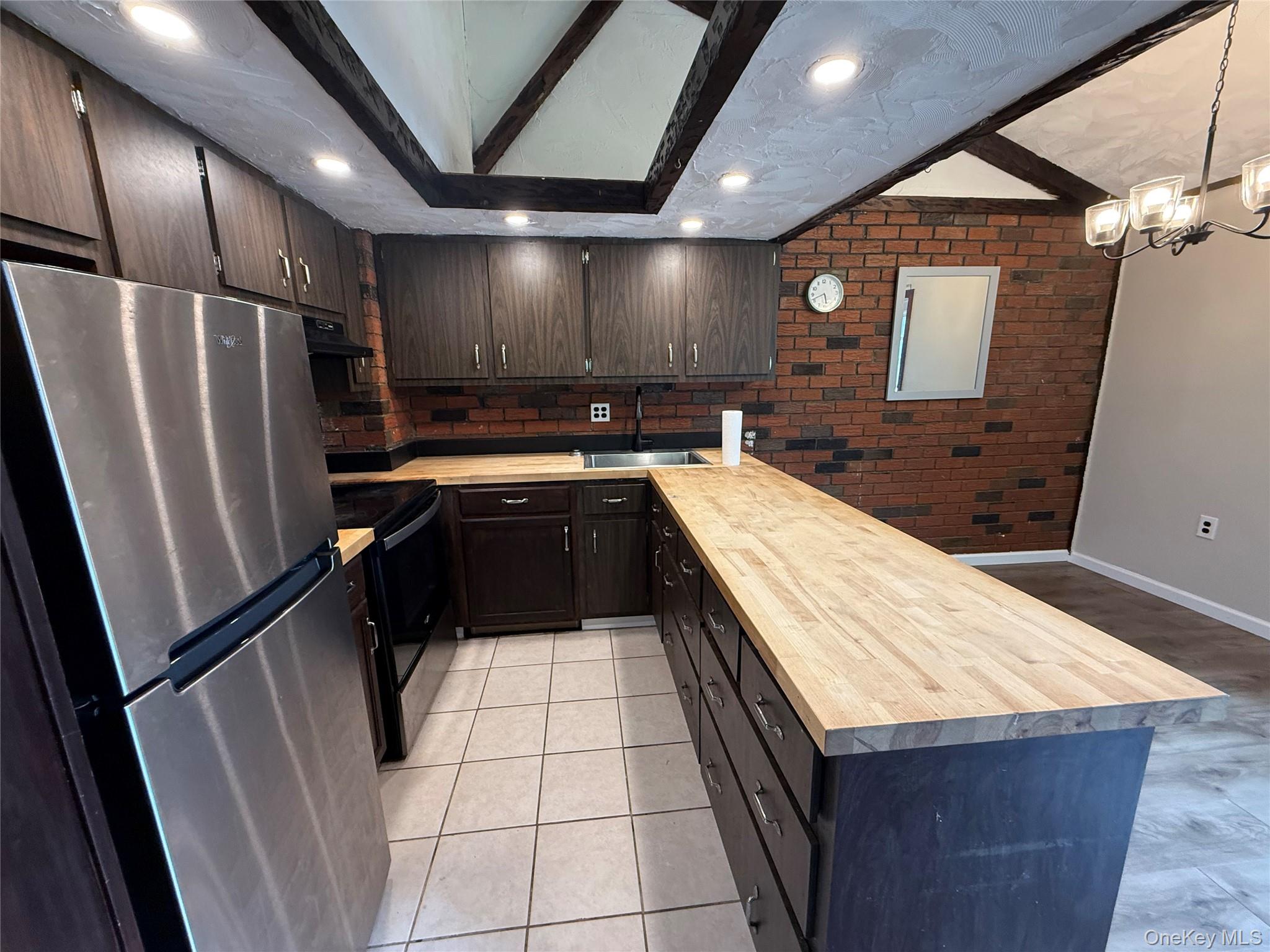 #7 photo, 8 Sherman Drive, Milton , NY 12542