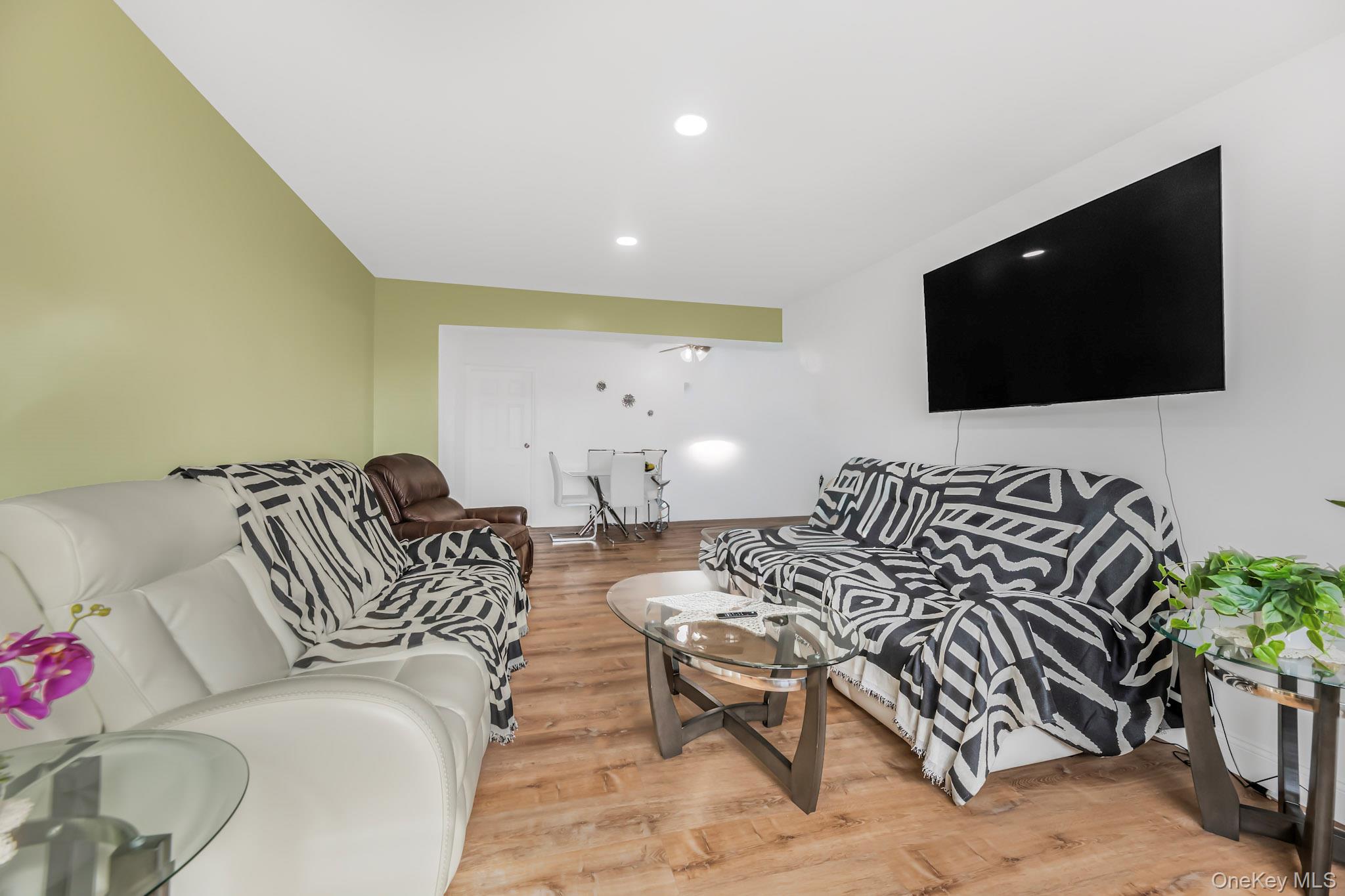 #11 photo, 480 Riverdale Avenue, Yonkers , NY 10705