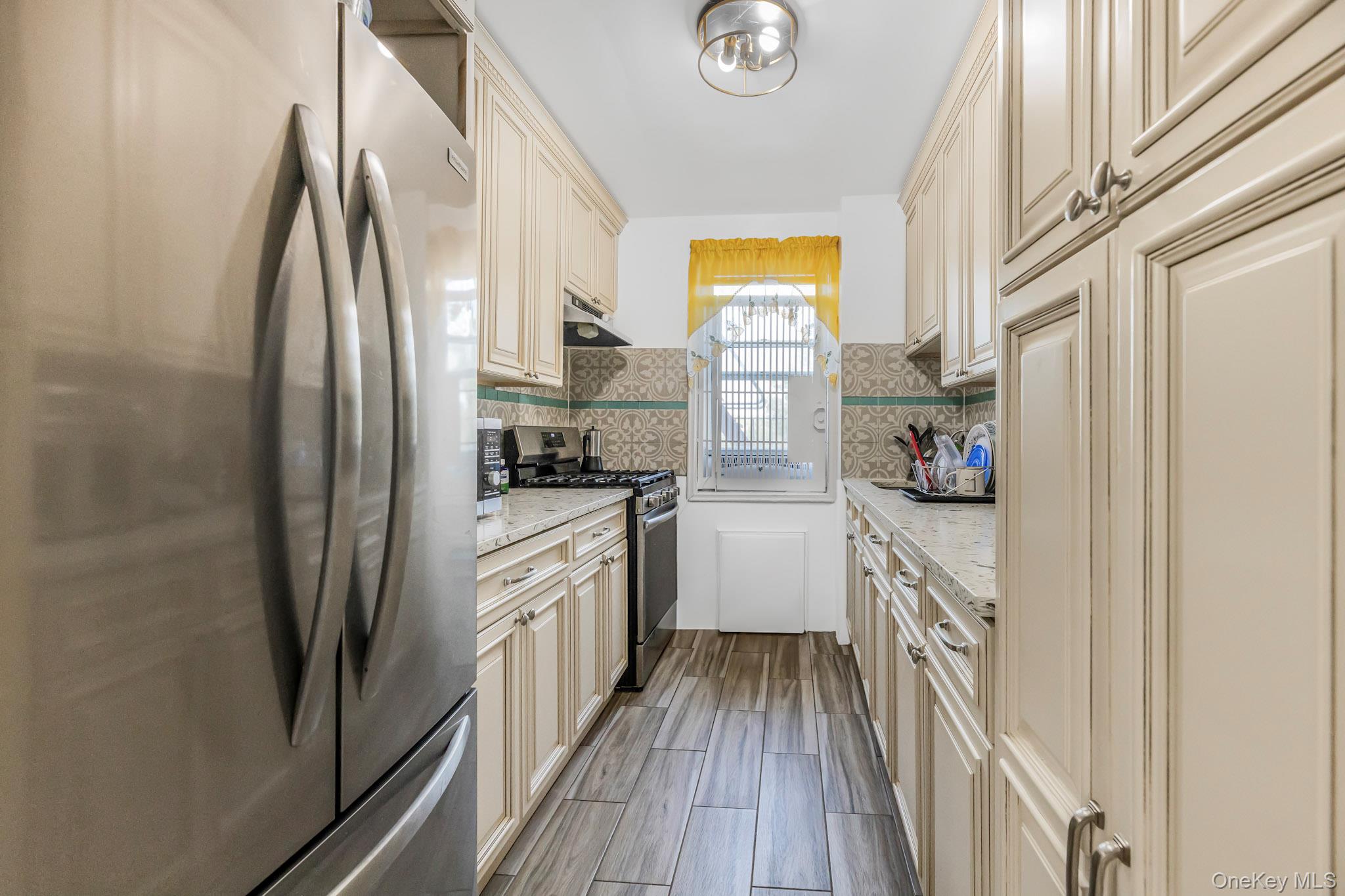 #12 photo, 480 Riverdale Avenue, Yonkers , NY 10705