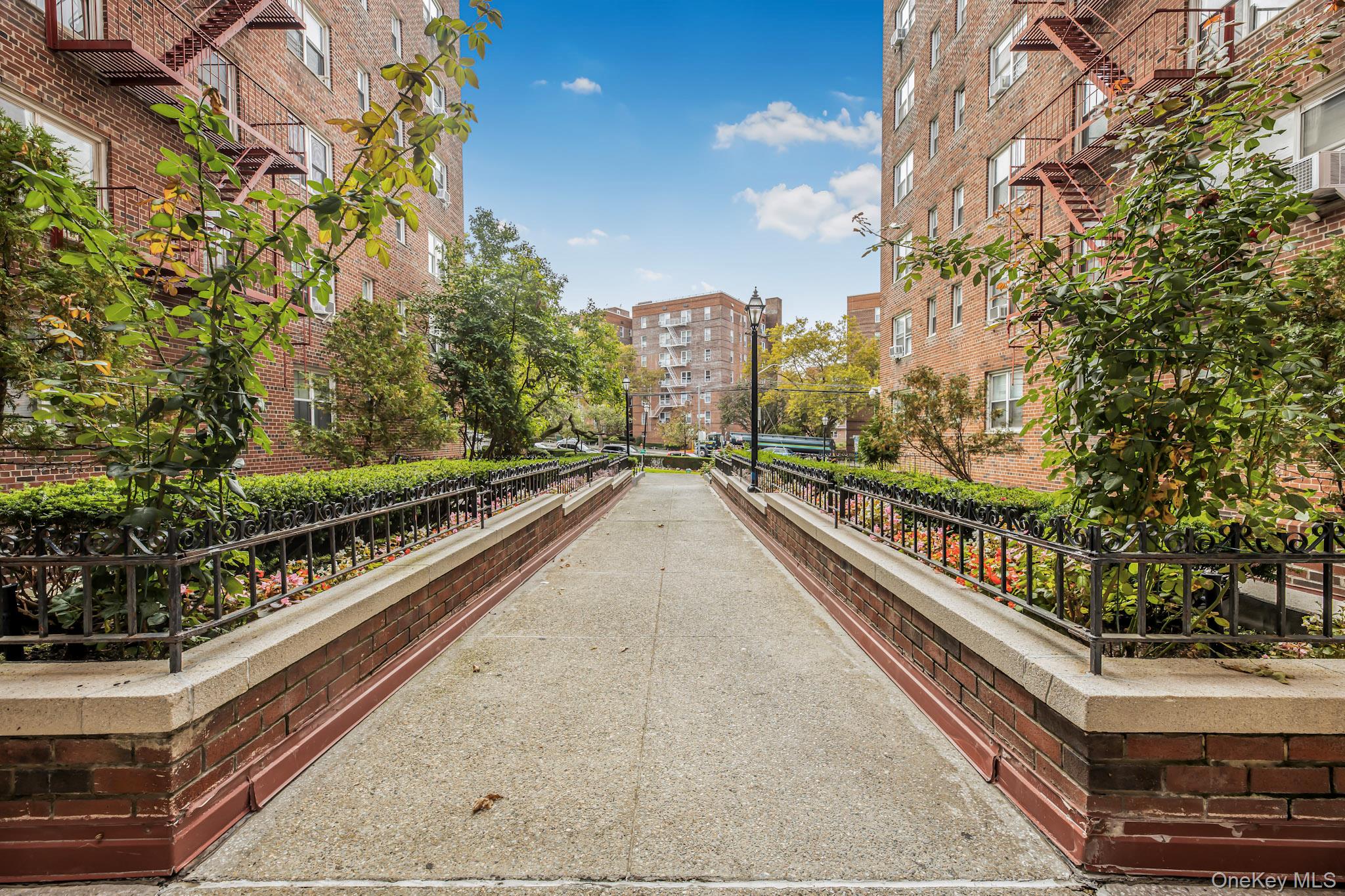 #4 photo, 480 Riverdale Avenue, Yonkers , NY 10705