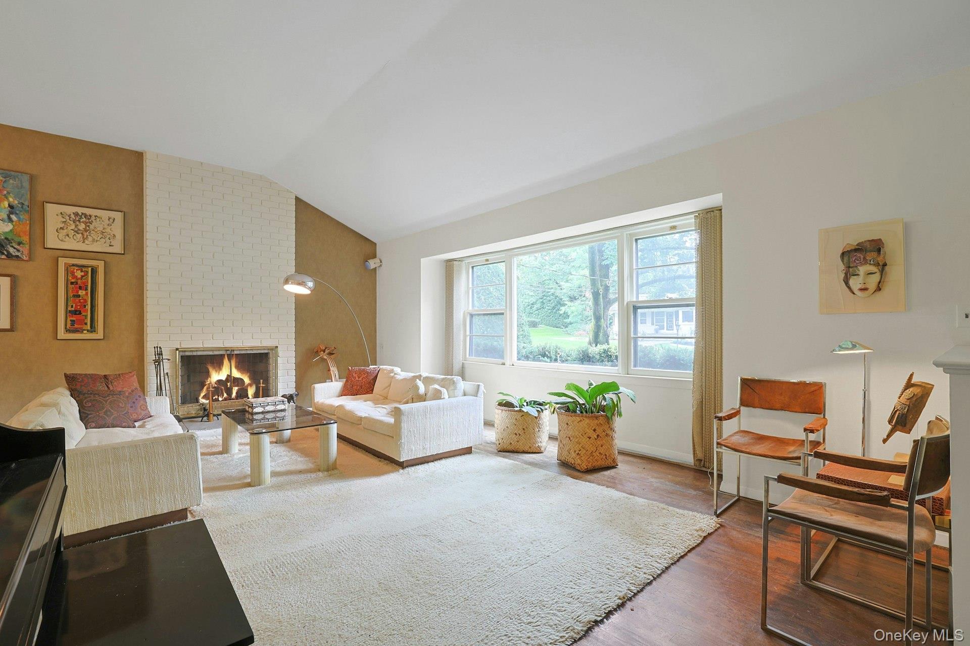 #7 photo, 129 Hillandale Drive, New Rochelle , NY 10804