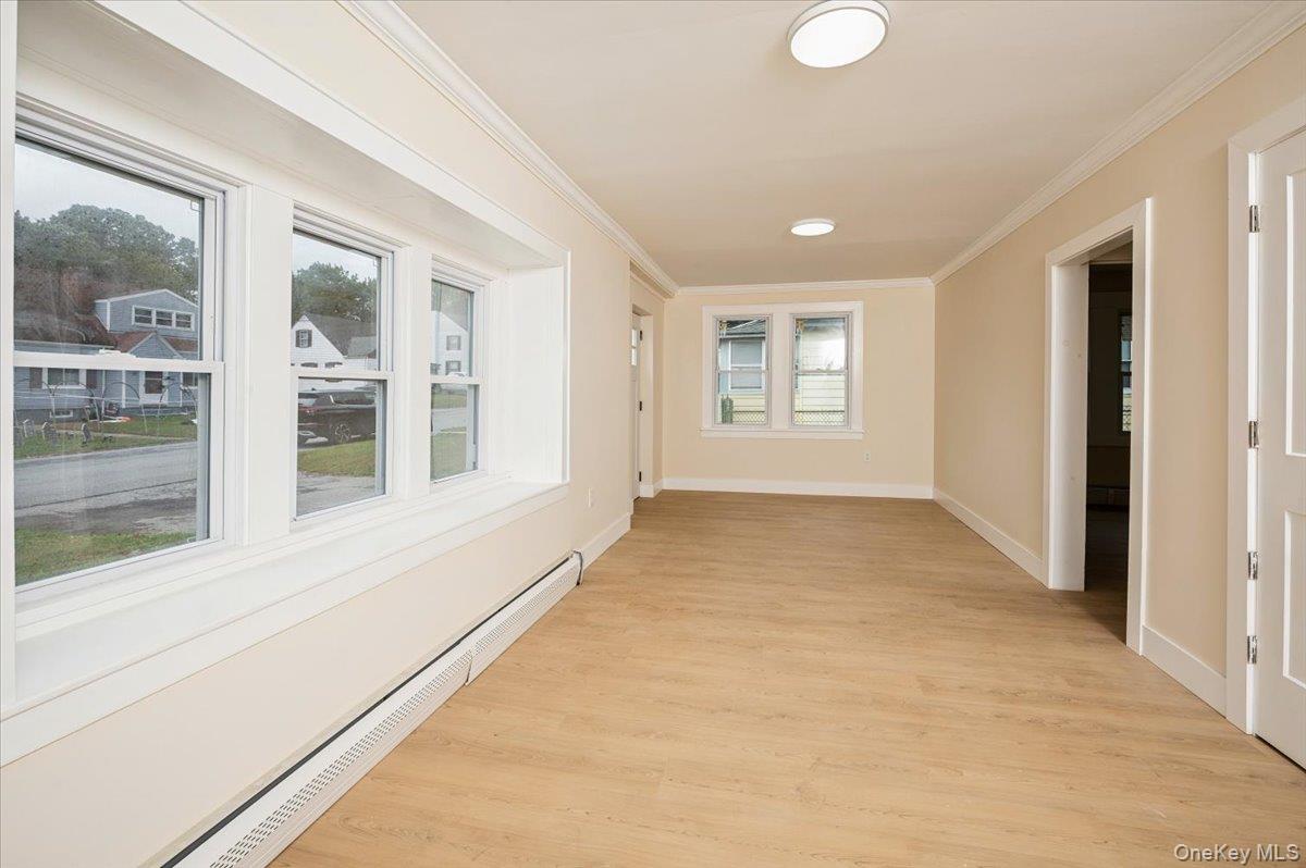 #5 photo, 9 Greenbush Drive, Hyde Park , NY 12601