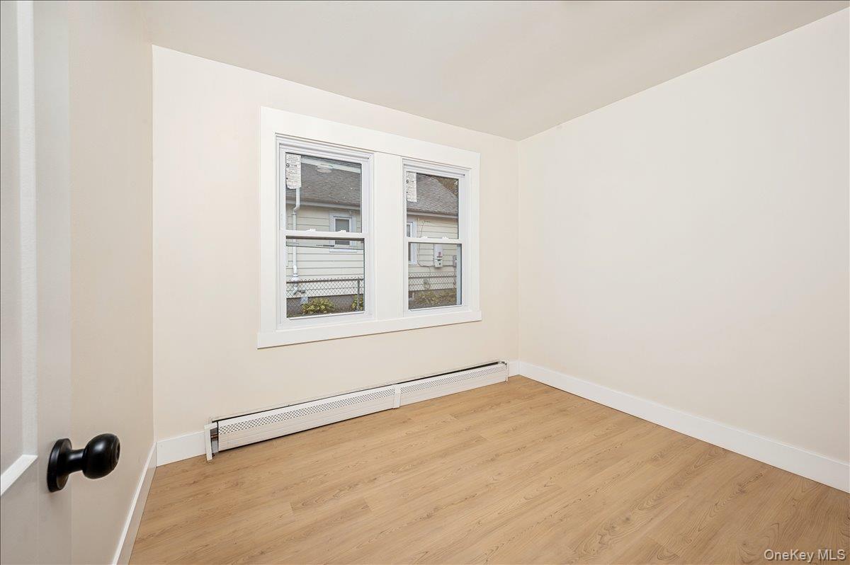 #7 photo, 9 Greenbush Drive, Hyde Park , NY 12601