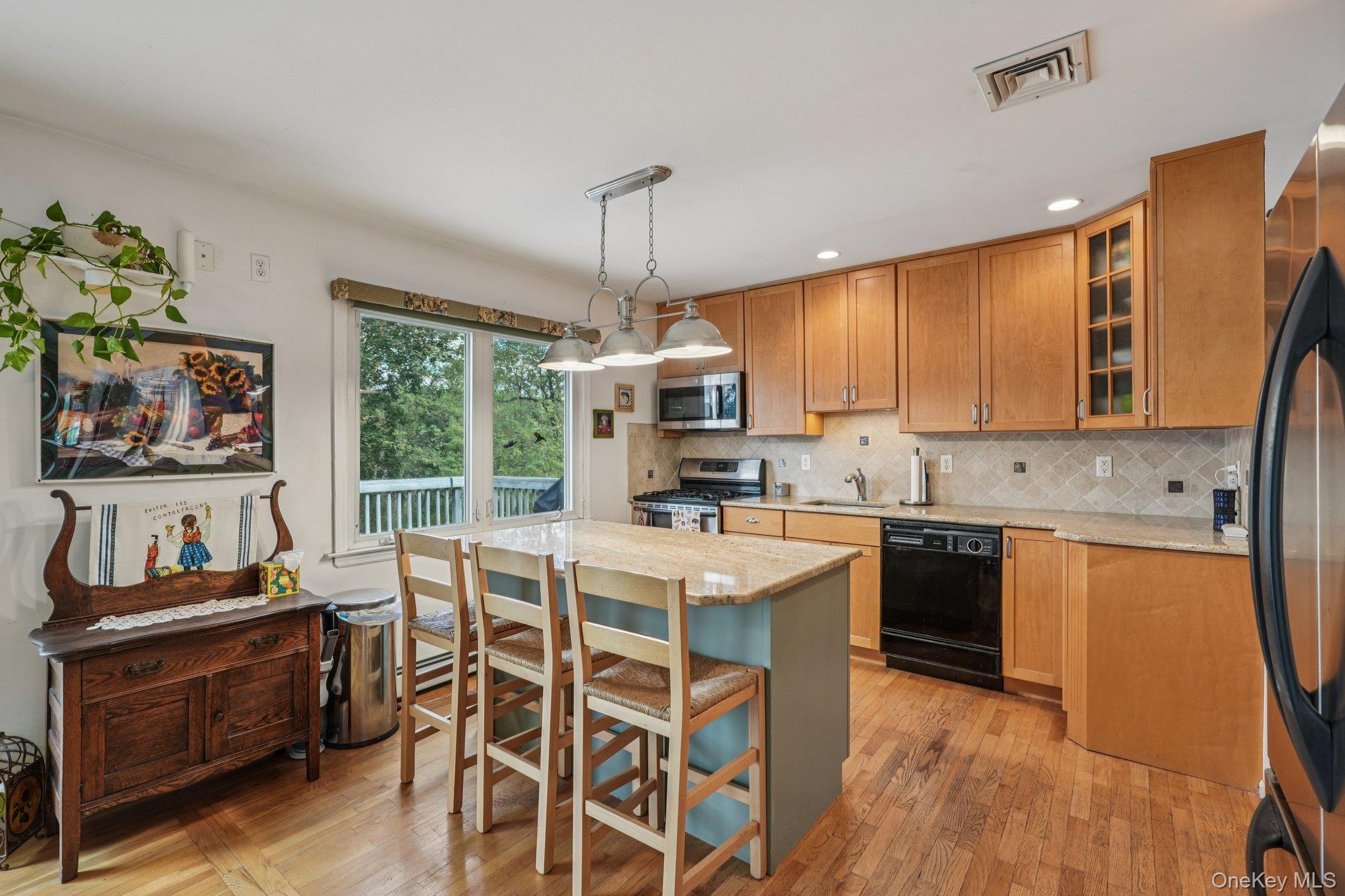 #14 photo, 10 Glen Court, Congers , NY 10920