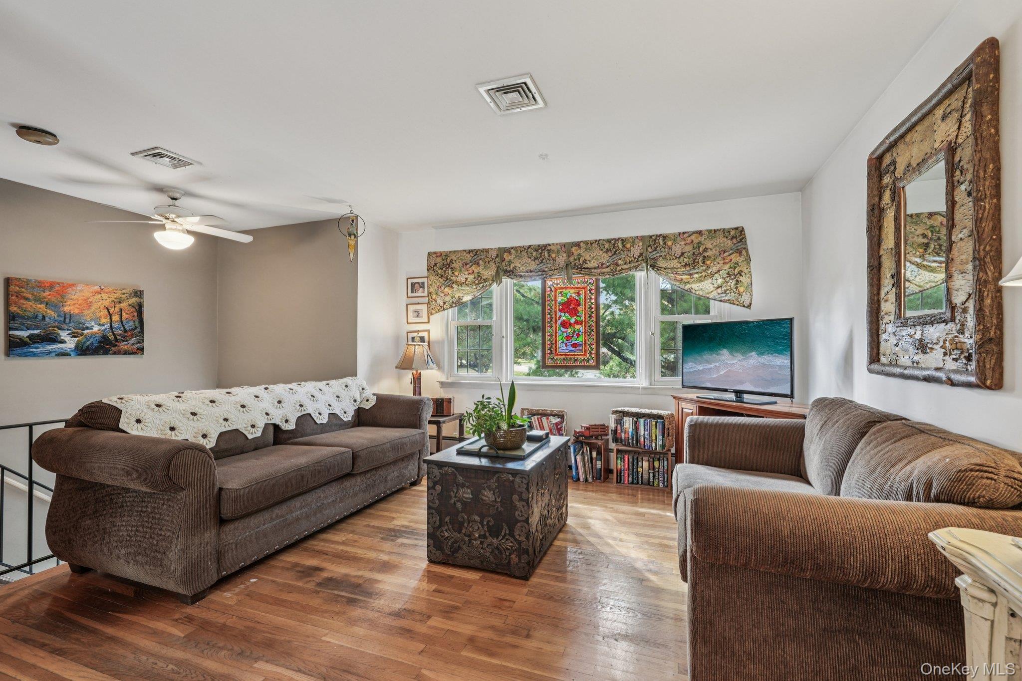 #5 photo, 10 Glen Court, Congers , NY 10920