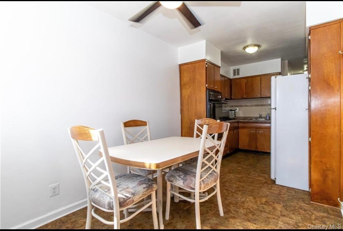 #4 photo, 1019 E 104th Street, ブルックリン区 Brooklyn , NY 11236