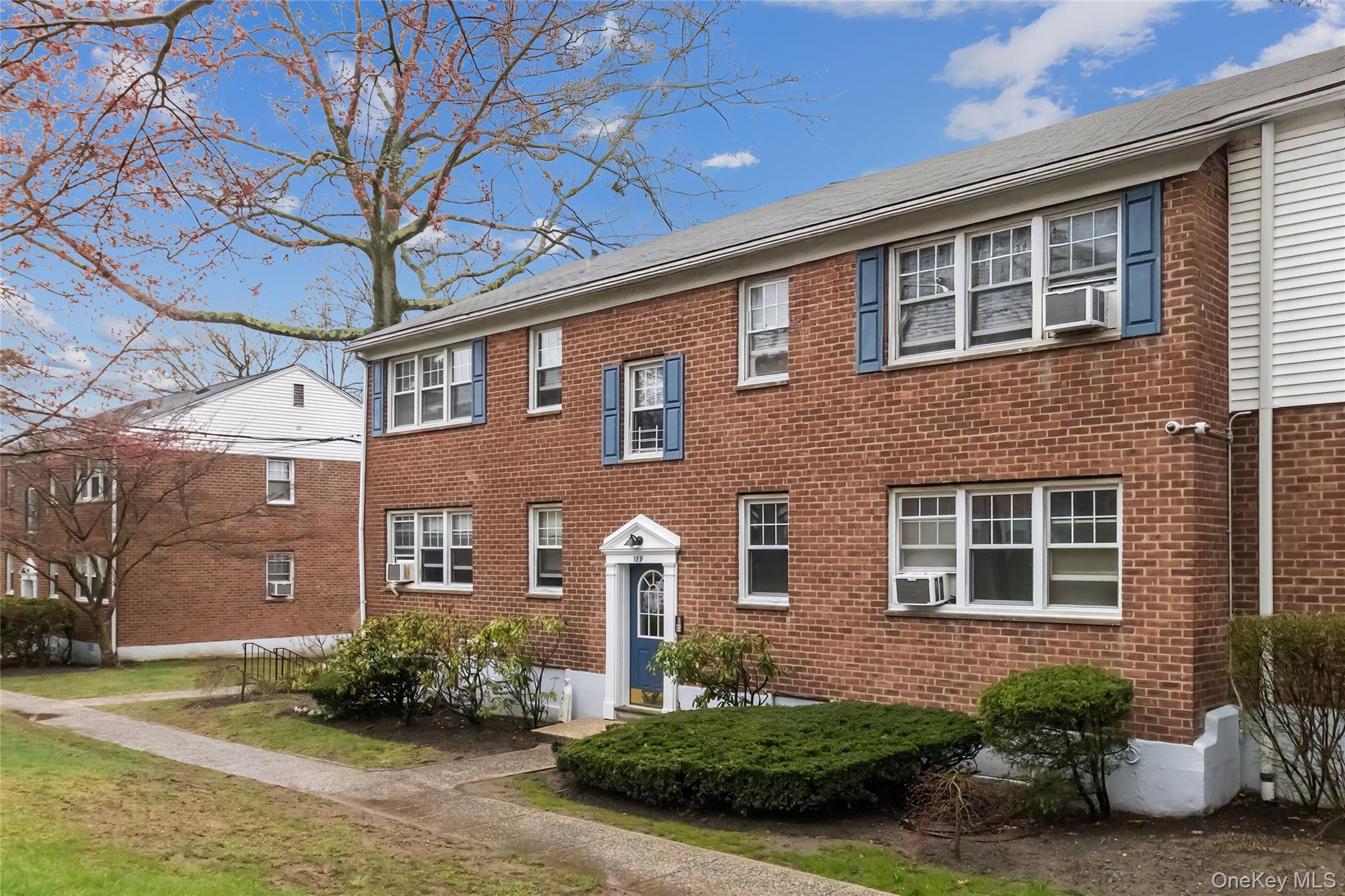 #3 photo, 189 Columbus Avenue, West Harrison , NY 10604