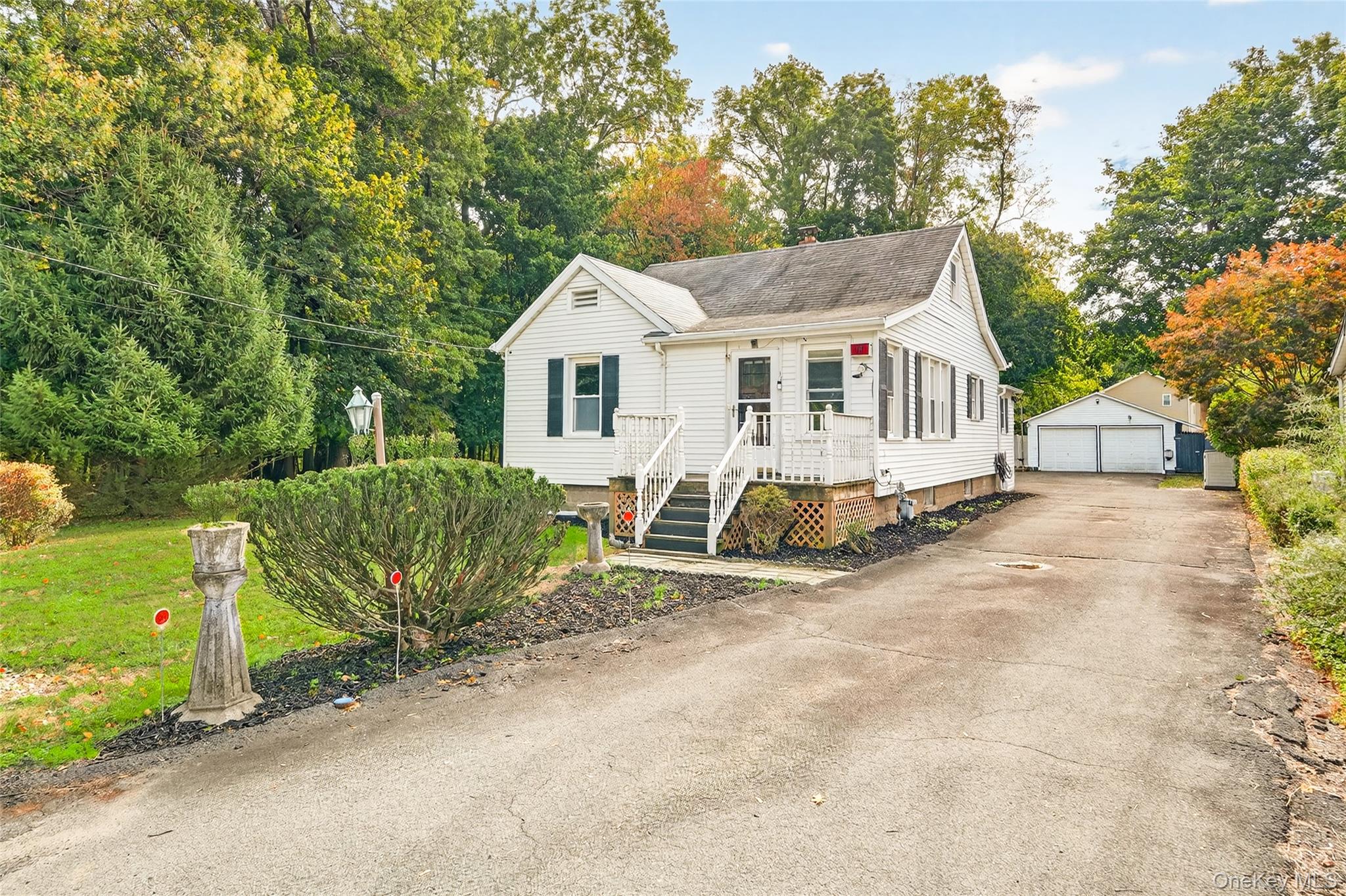 #1 photo, 18 Oakwood Road, Bardonia , NY 10954