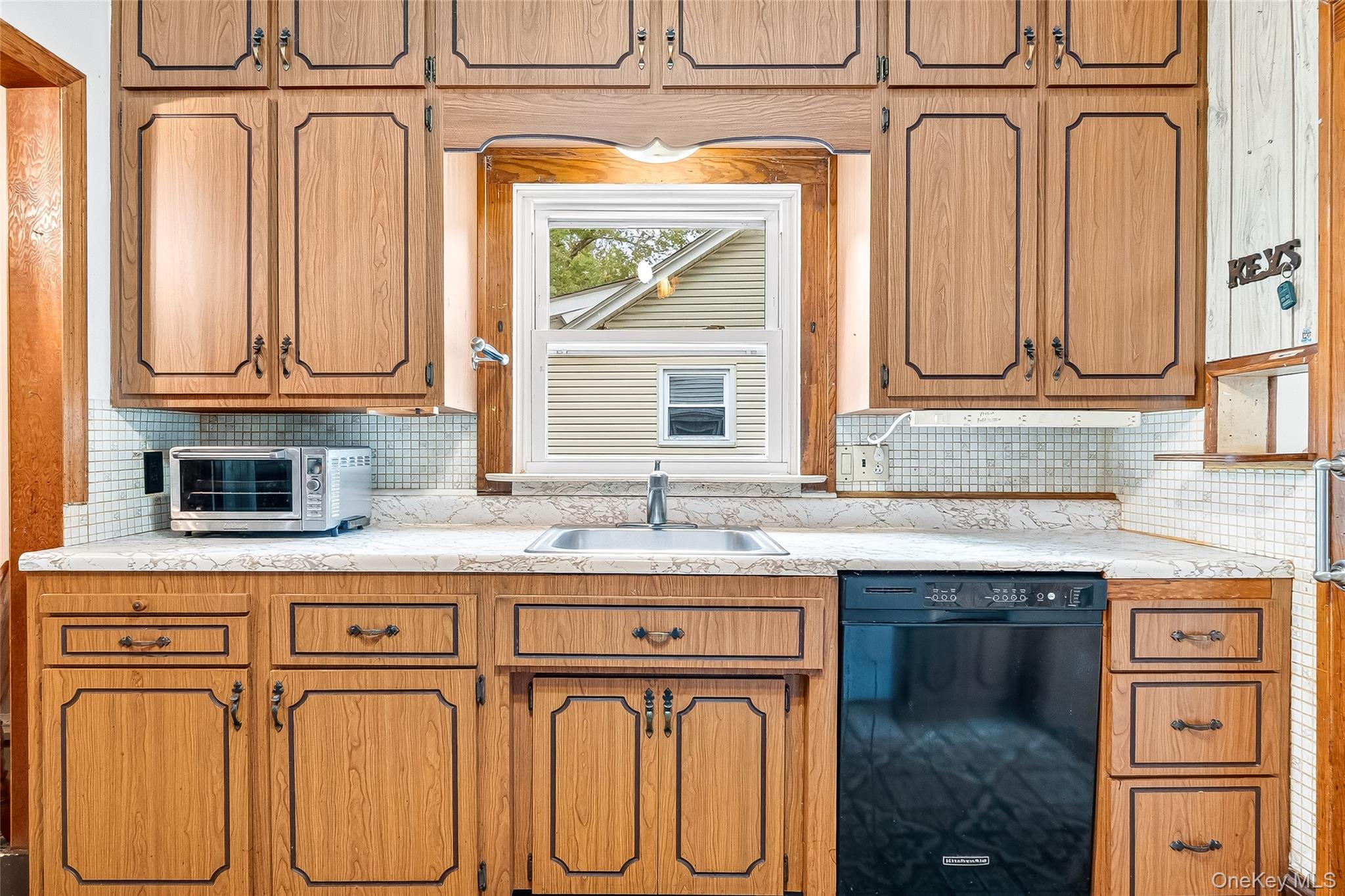 #15 photo, 18 Oakwood Road, Bardonia , NY 10954