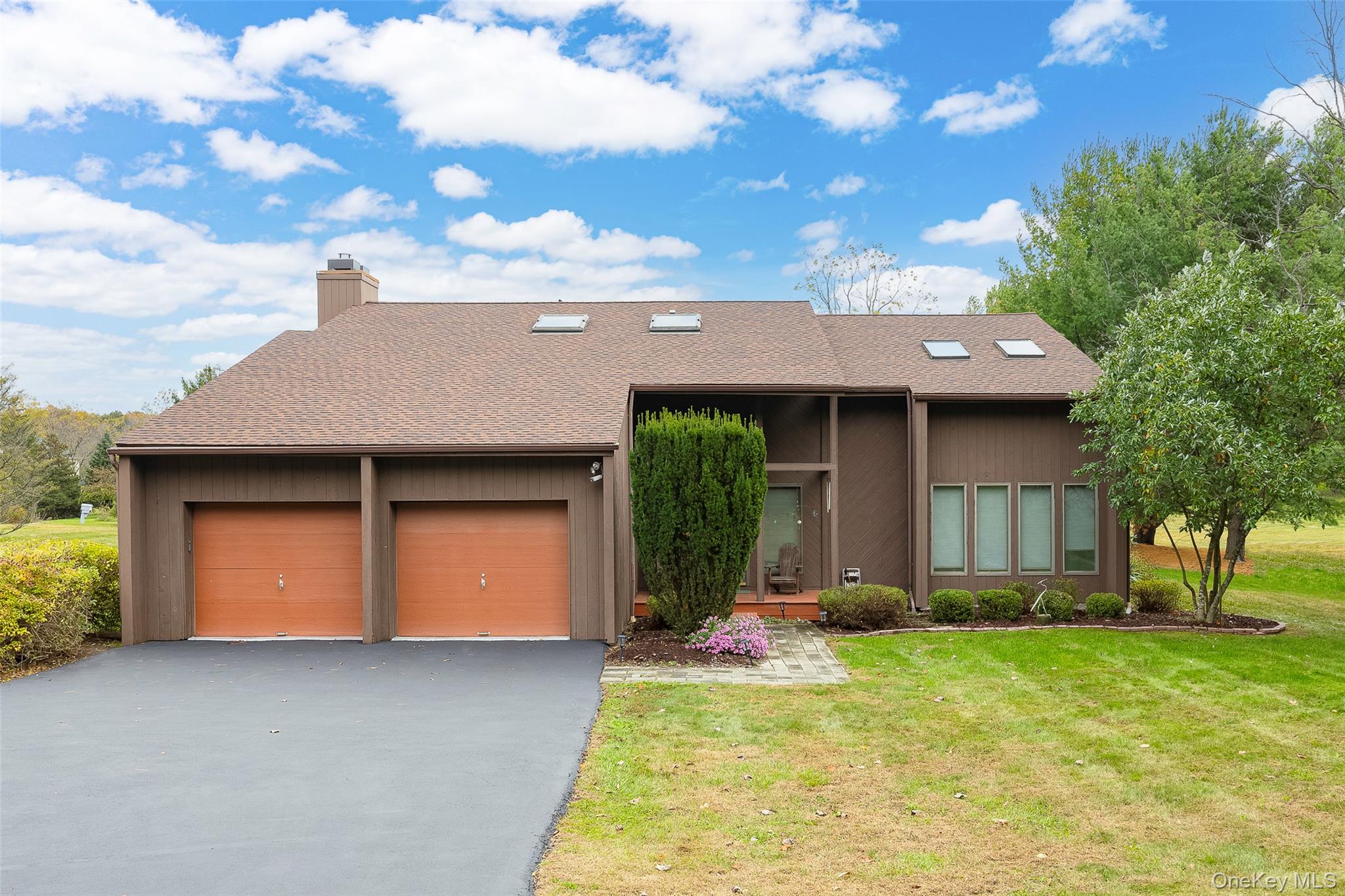 #1 photo, 2 English Way, Pleasant Valley , NY 12569