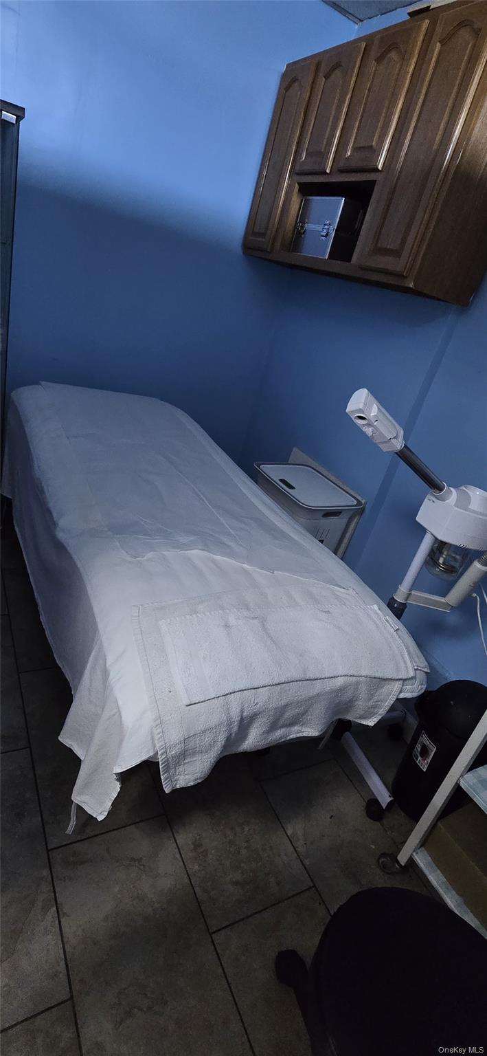 #5 photo, 10217 Roosevelt Avenue, クイーンズ区 Corona , NY 11368