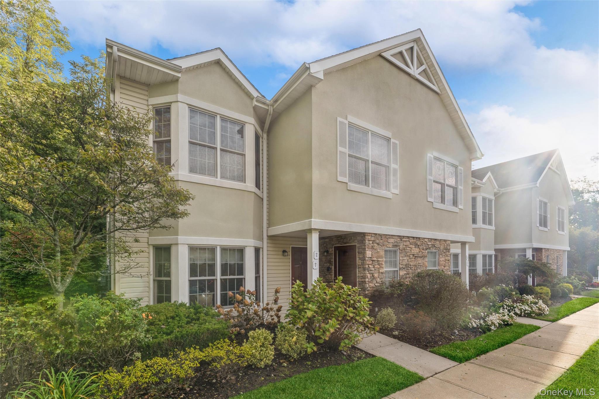 #1 photo, 98 Pond View Drive, 长岛 华盛顿港 Port Washington , NY 11050