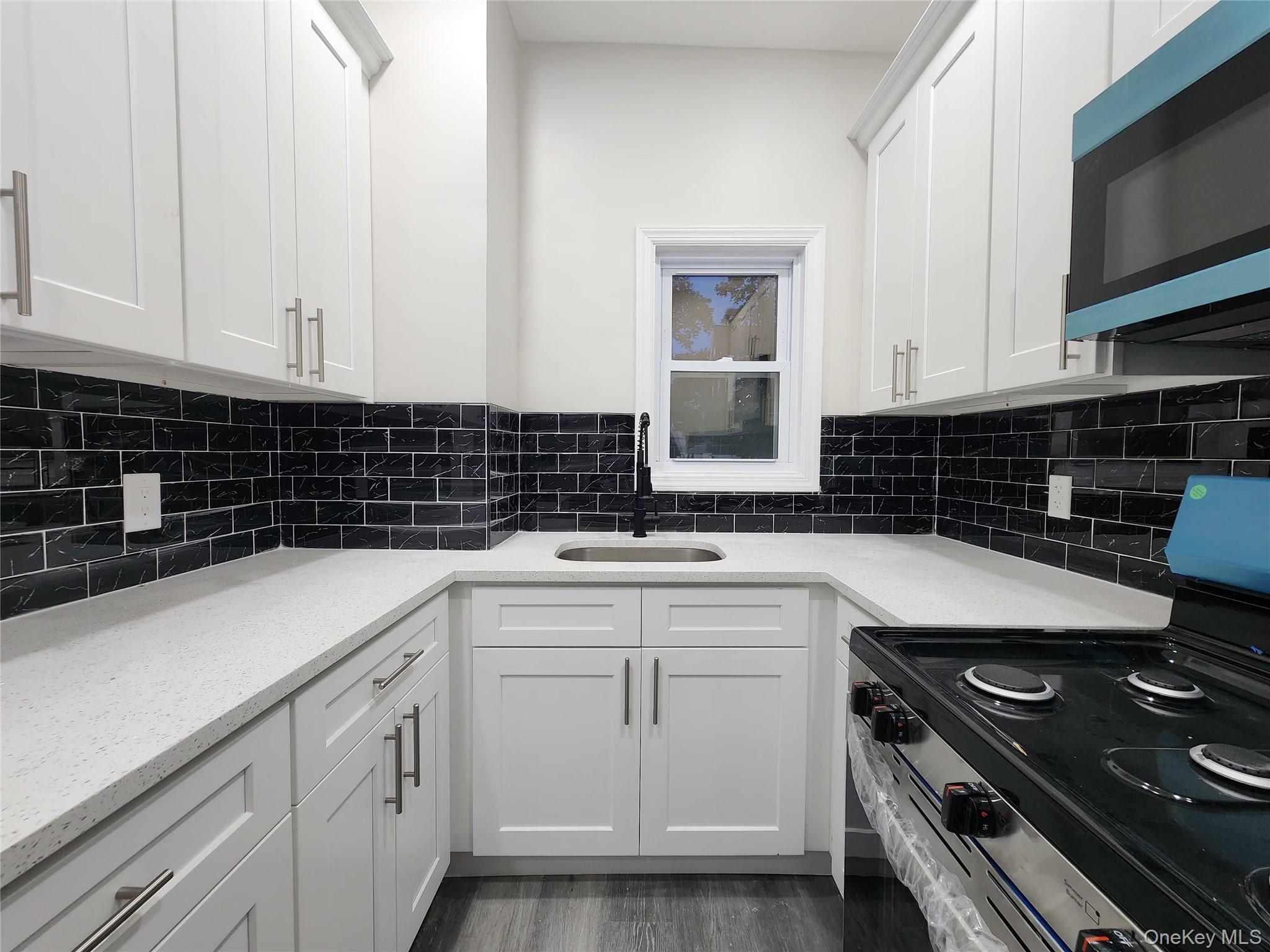 #17 photo, 225 S 11th Avenue, Mount Vernon , NY 10550