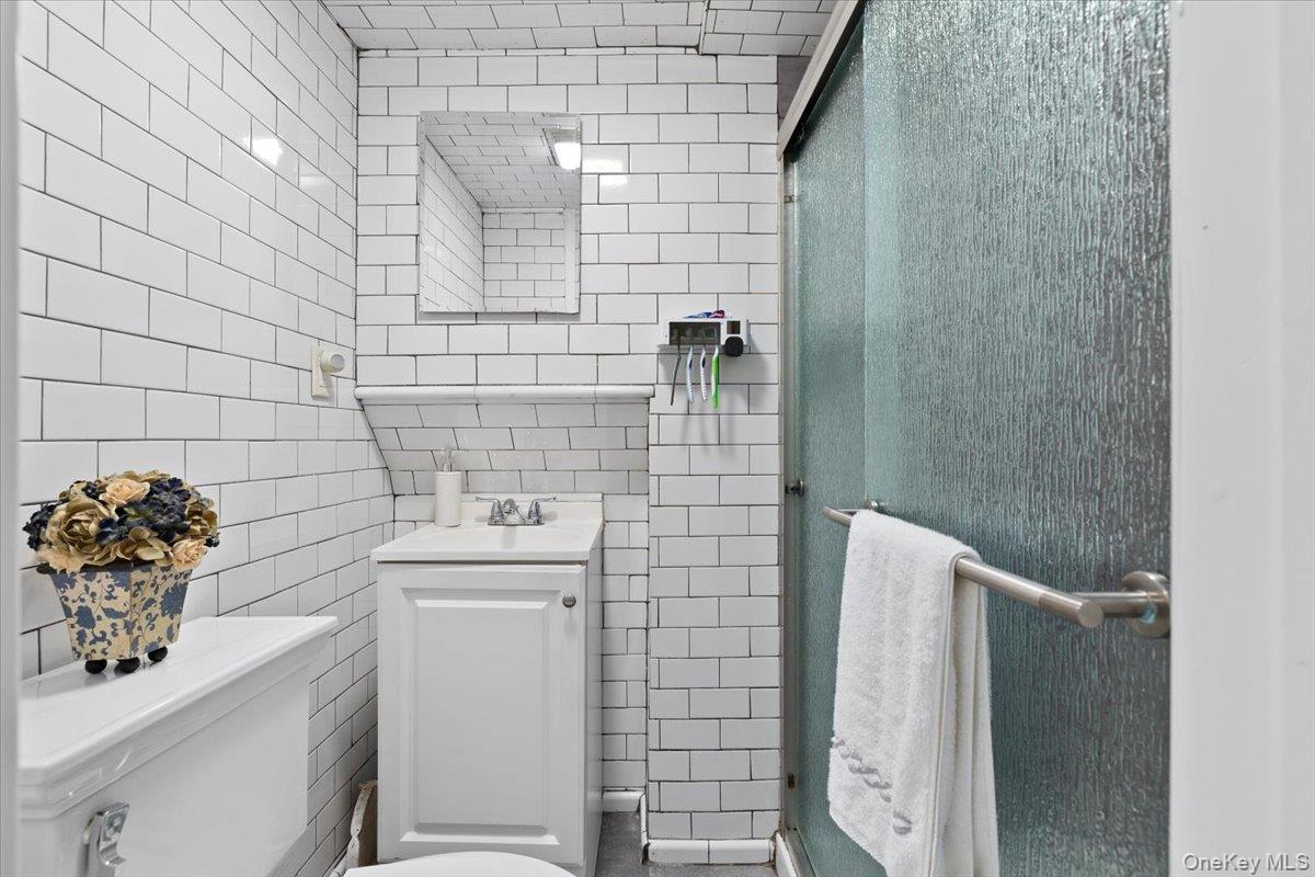 #15 photo, 3199 Ilene Lane, ナッソー郡 Levittown , NY 11756