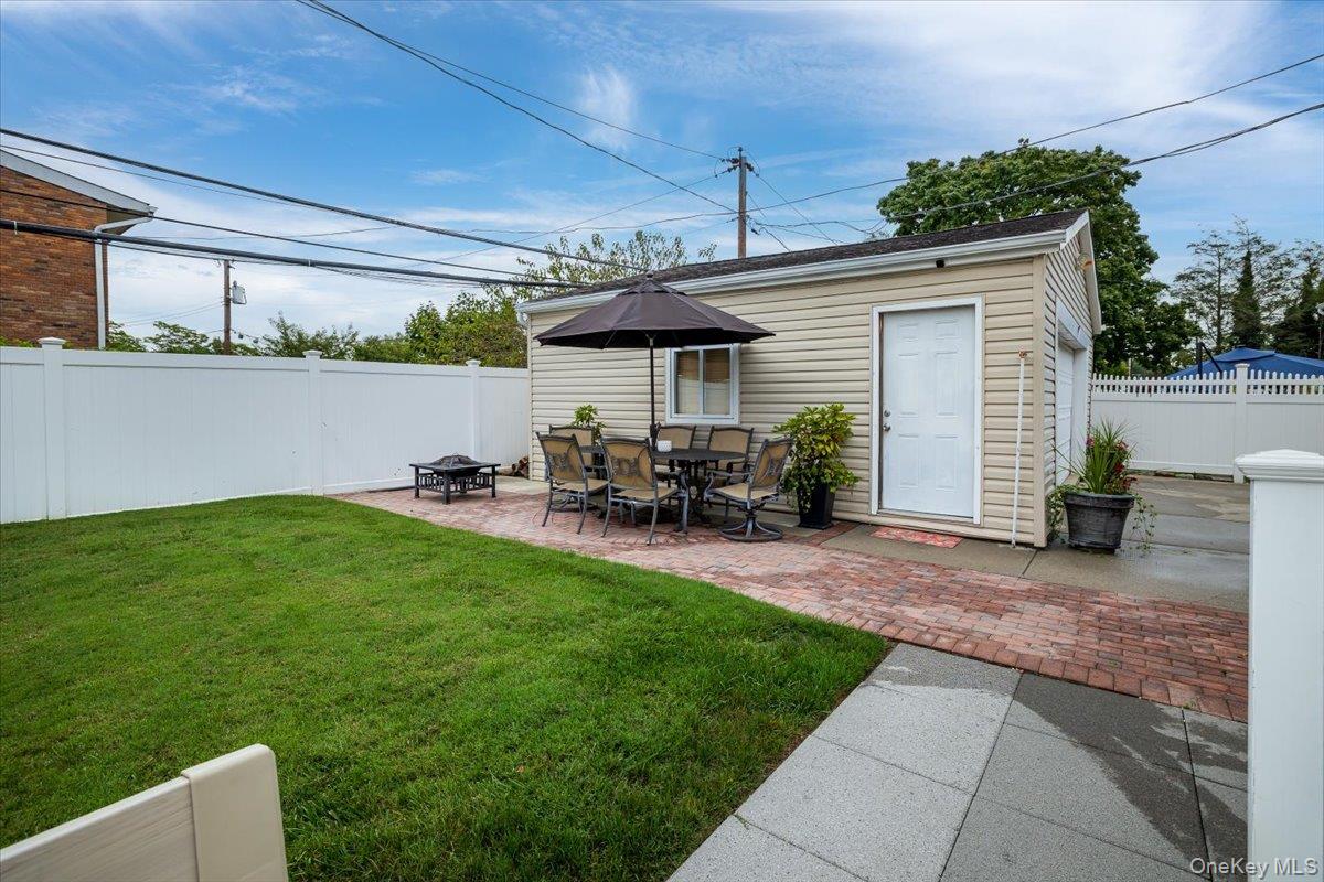 #17 photo, 3199 Ilene Lane, ナッソー郡 Levittown , NY 11756