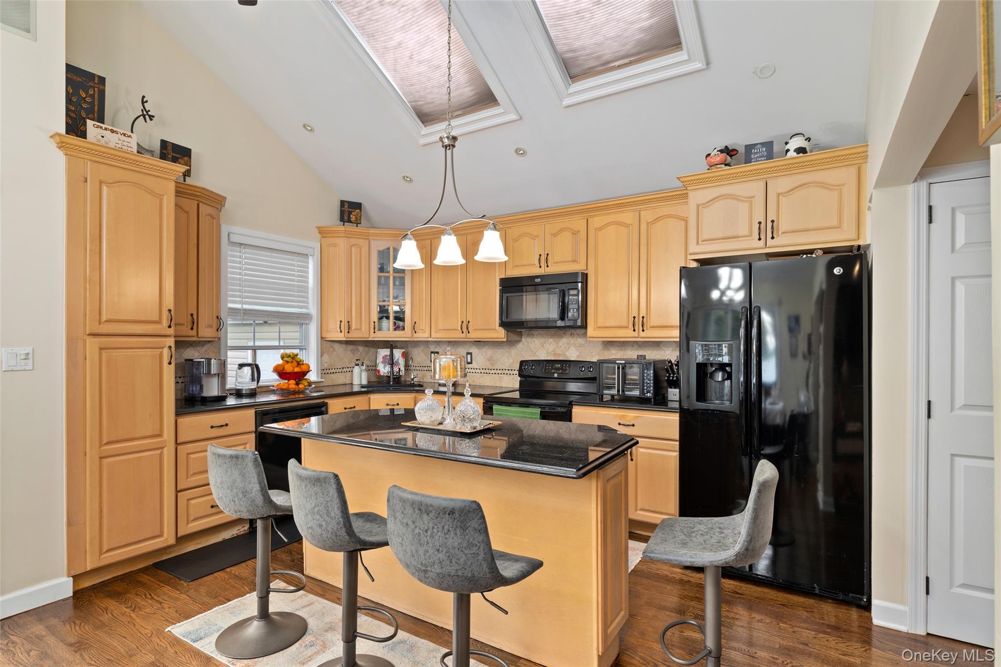 #8 photo, 3199 Ilene Lane, ナッソー郡 Levittown , NY 11756