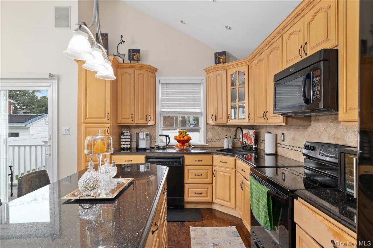 #9 photo, 3199 Ilene Lane, ナッソー郡 Levittown , NY 11756