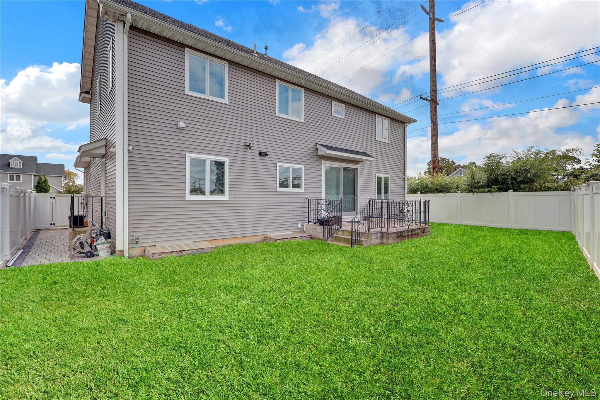 #3 photo, 10 Fuschetto Court, ナッソー郡 Farmingdale , NY 11735