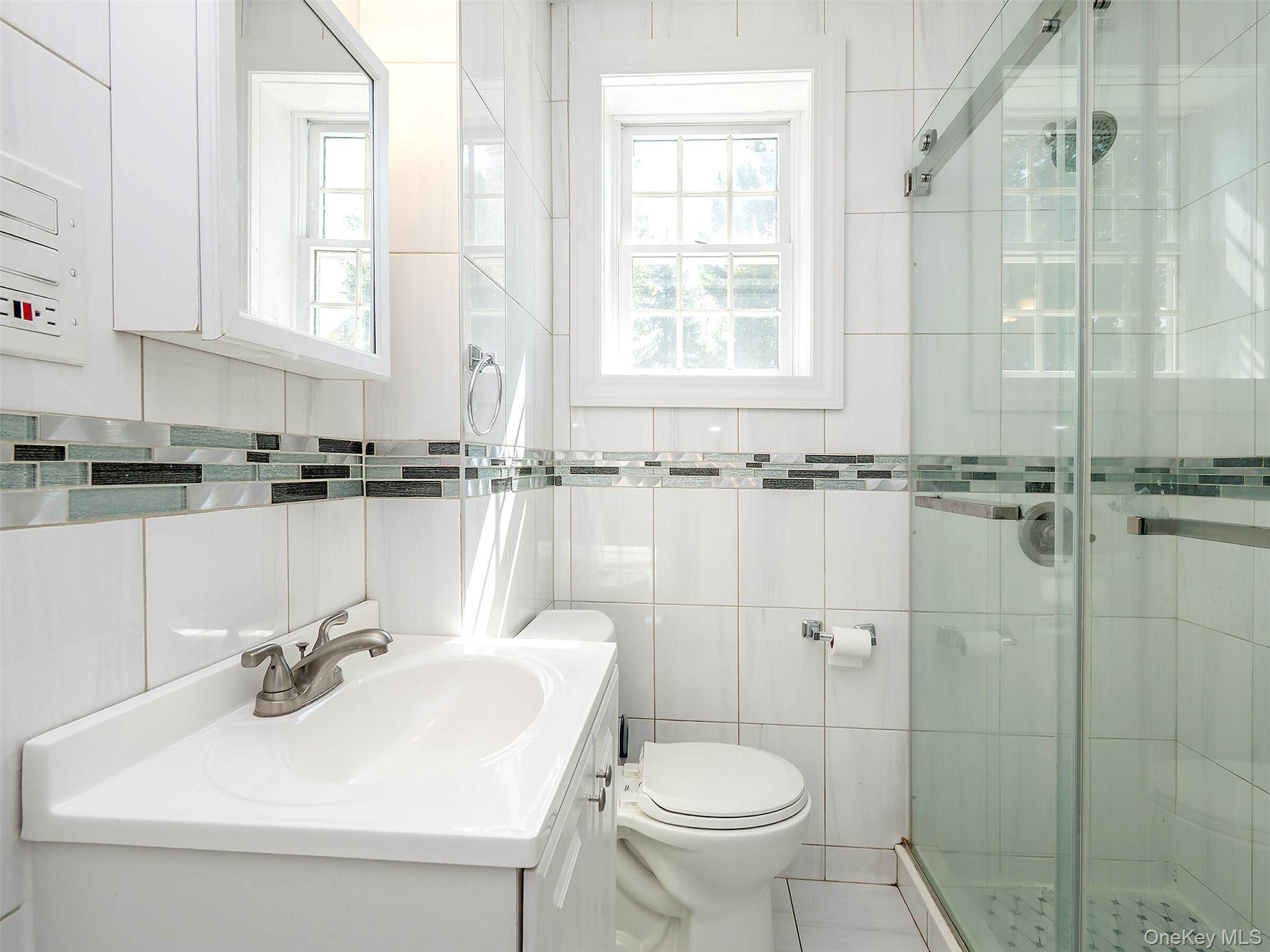 #17 photo, 30B Edgewood Road, ナッソー郡 Port Washington , NY 11050