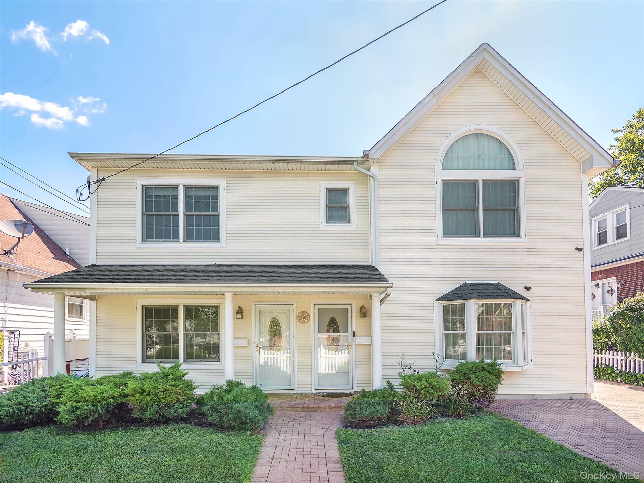 #2 photo, 30B Edgewood Road, ナッソー郡 Port Washington , NY 11050