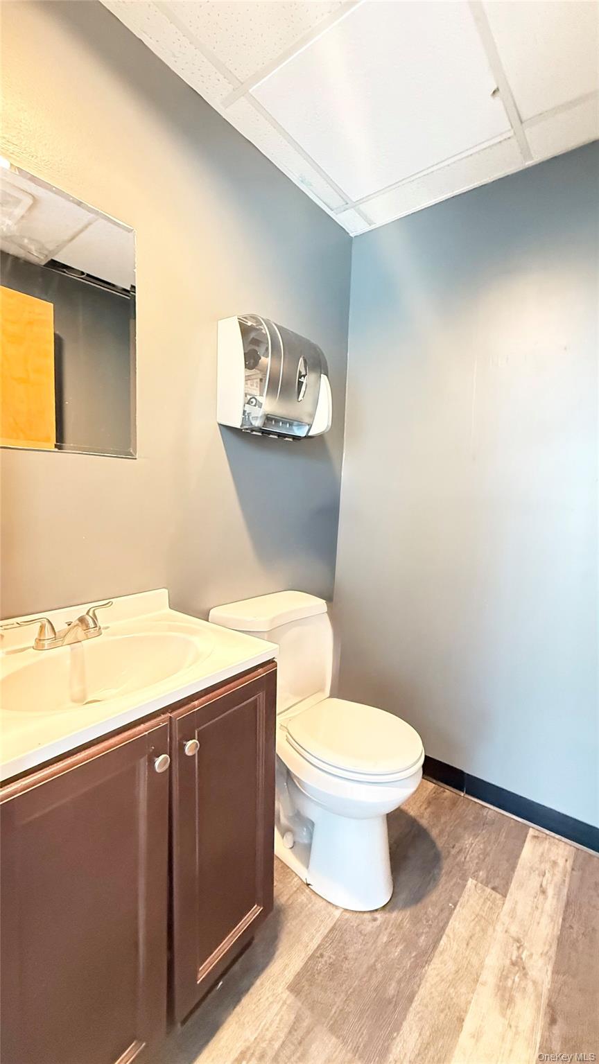 #8 photo, 217 Merrick Road, サフォーク郡 Amityville , NY 11701