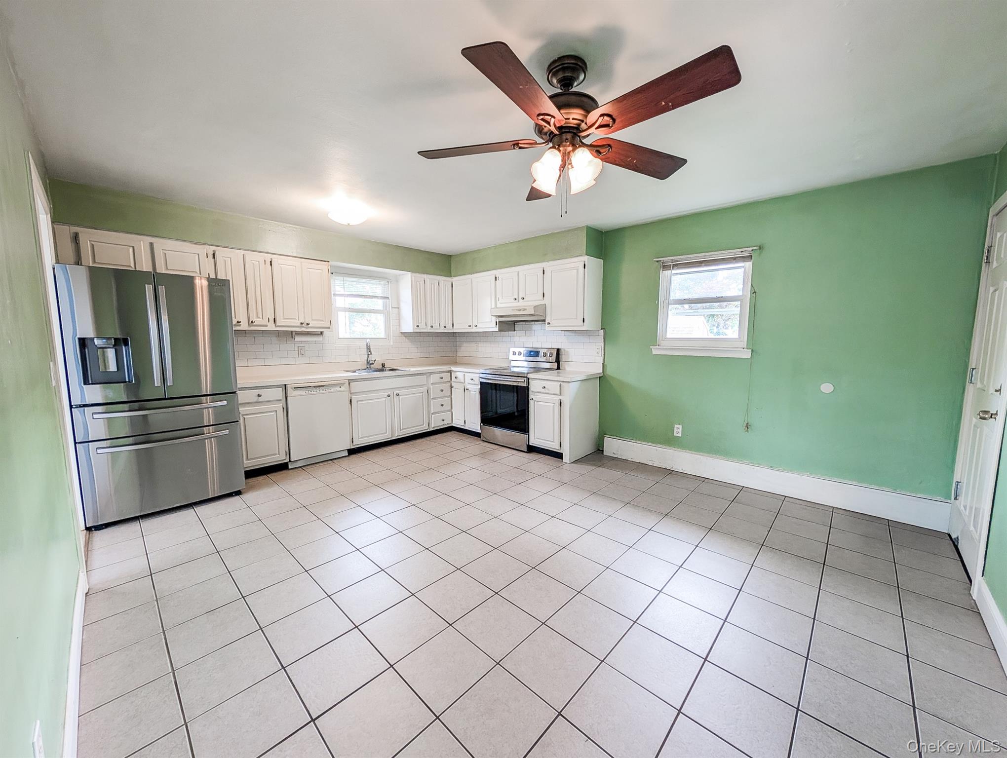 #5 photo, 16 Elm Road, サフォーク郡 Mastic Beach , NY 11951