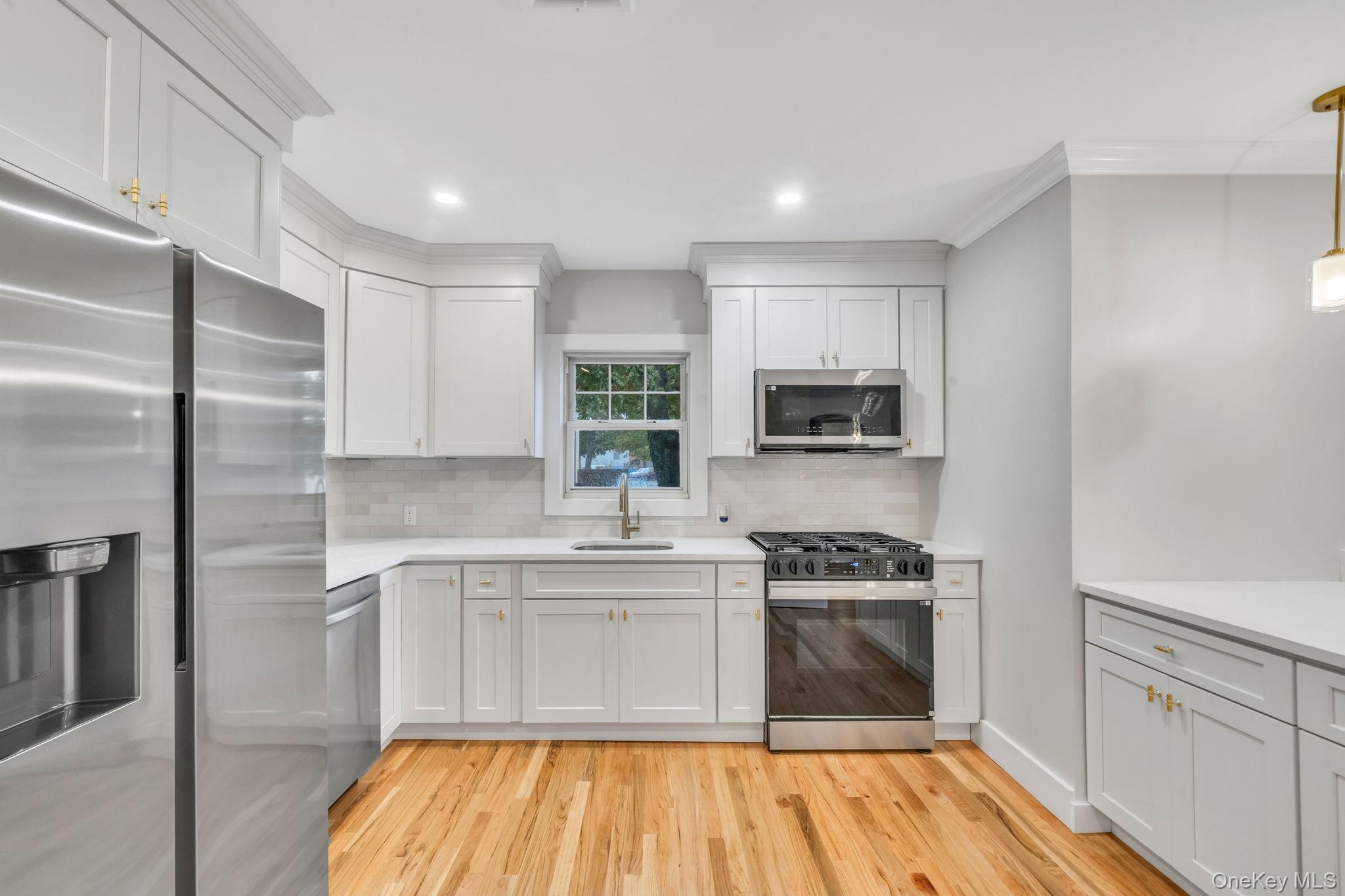 #9 photo, 40 Irving Johnson Street, サフォーク郡 East Northport , NY 11731