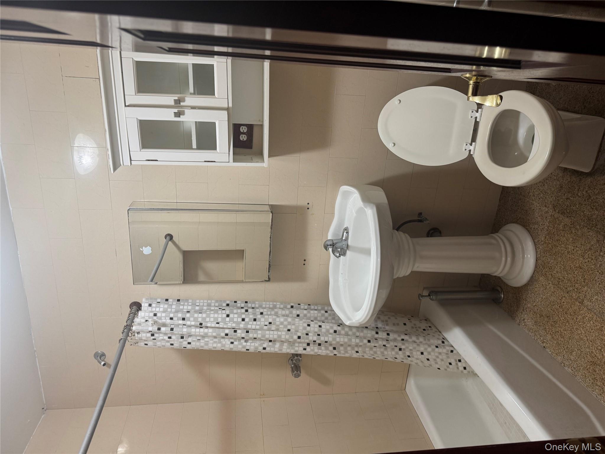 #18 photo, 8009 35 Ave 35th Ave Avenue, Jackson Heights , NY 11372