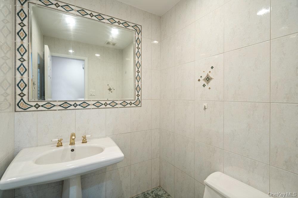 #11 photo, 236 Hamlet Drive, ナッソー郡 Jericho , NY 11753