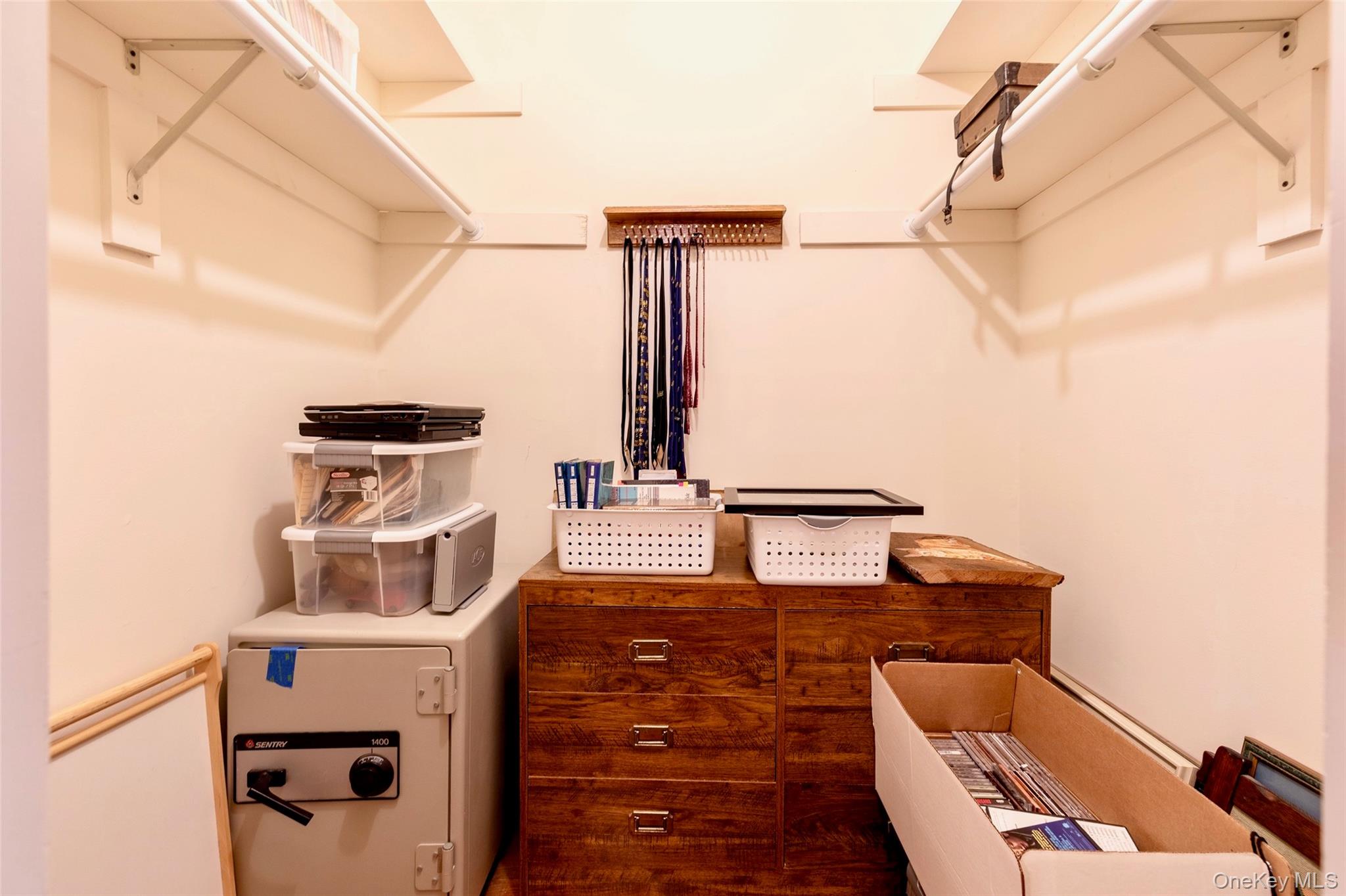 #12 photo, 280 Franklin Avenue, ナッソー郡 Franklin Square , NY 11010