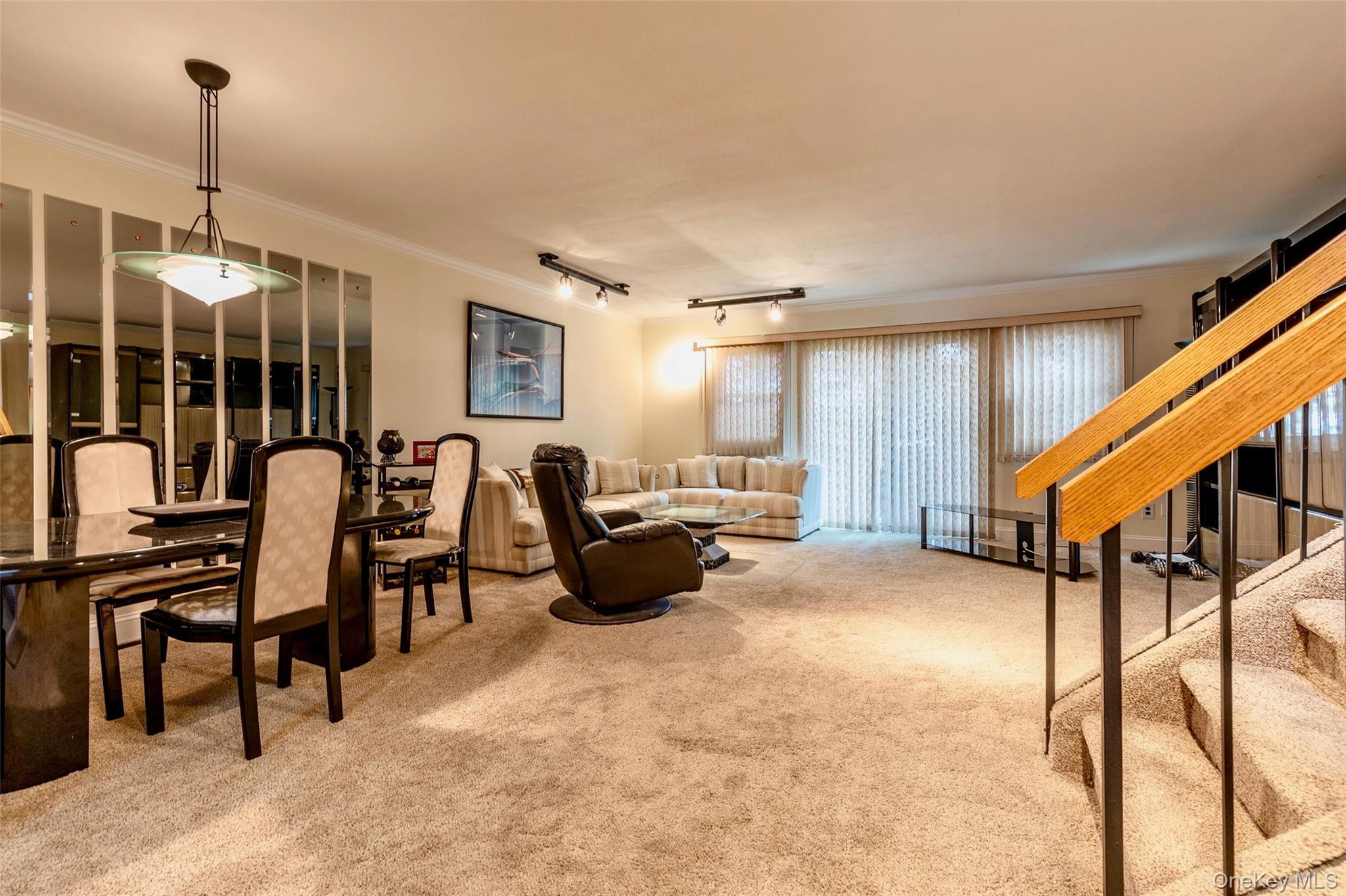 #2 photo, 280 Franklin Avenue, ナッソー郡 Franklin Square , NY 11010