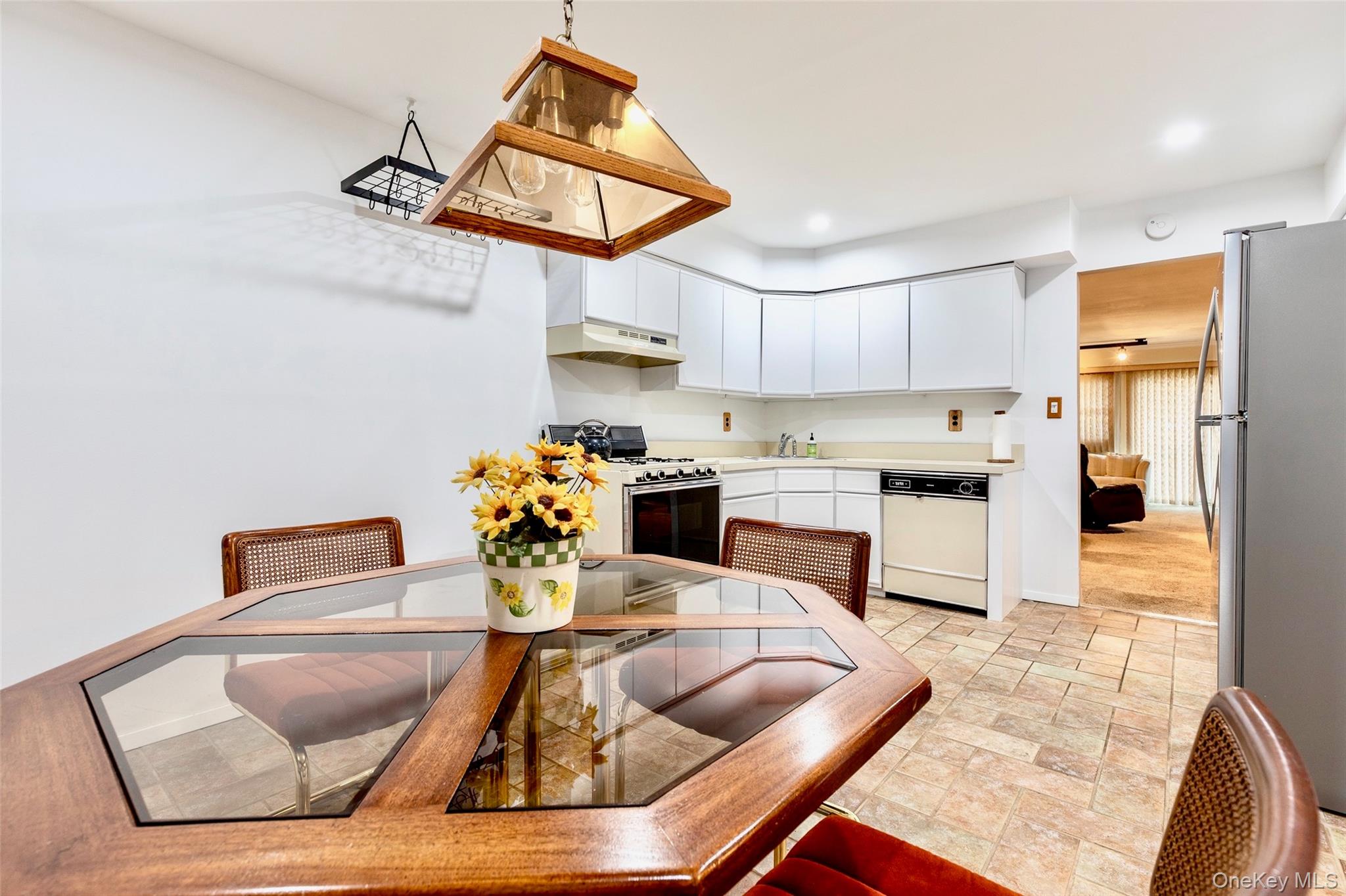 #6 photo, 280 Franklin Avenue, ナッソー郡 Franklin Square , NY 11010