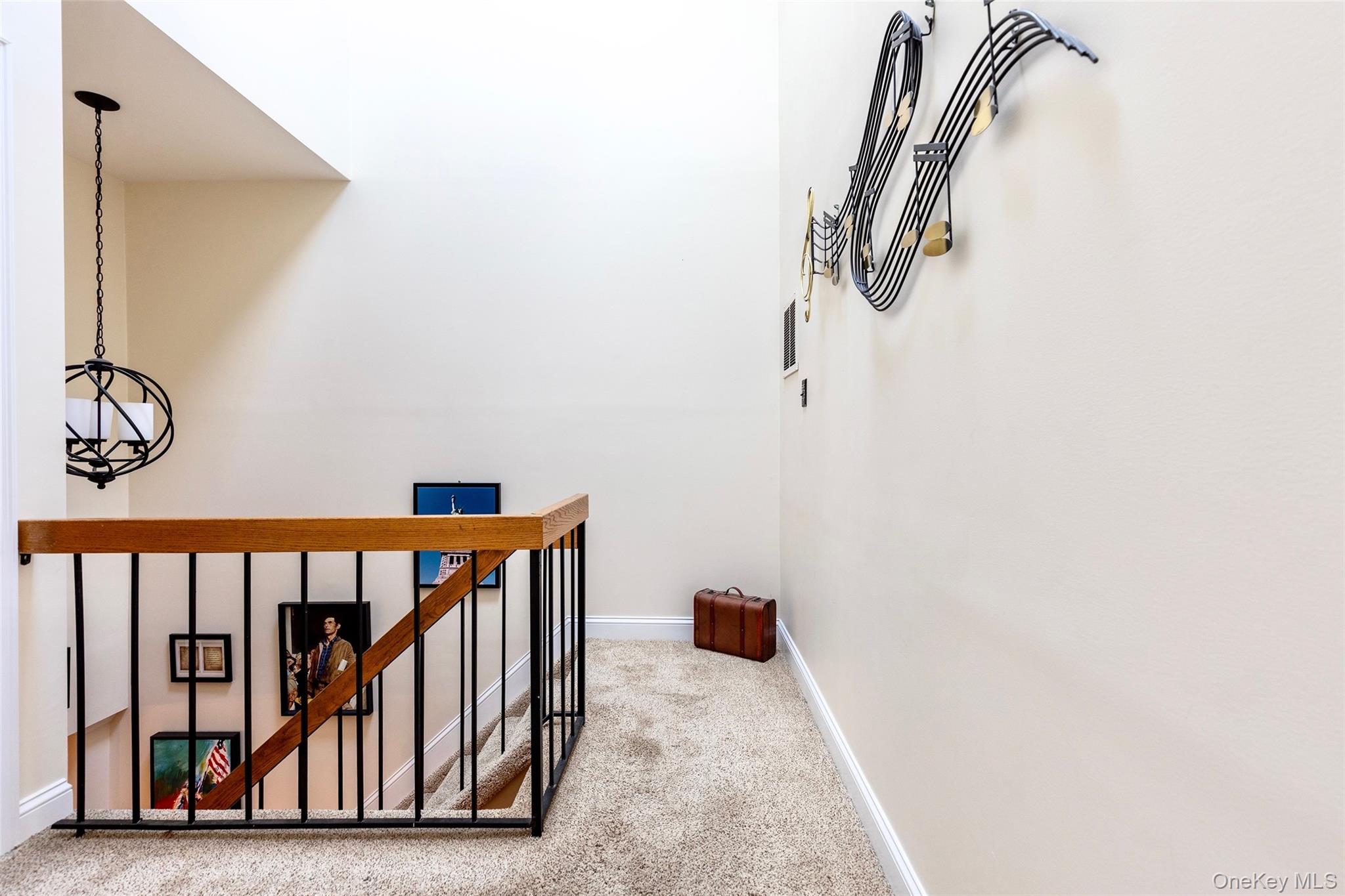 #8 photo, 280 Franklin Avenue, ナッソー郡 Franklin Square , NY 11010