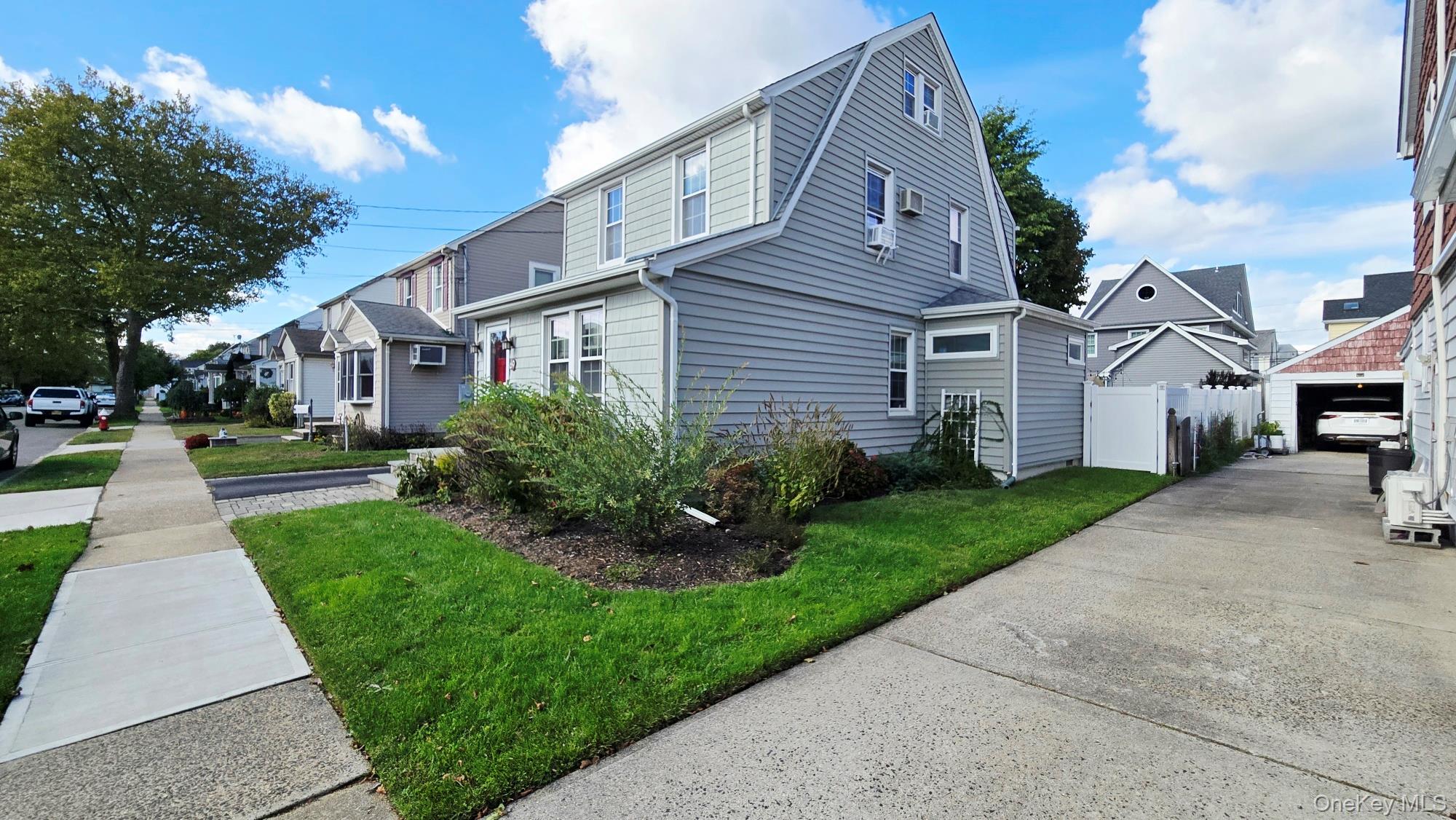 #3 photo, 69 Harvard Street, ナッソー郡 Williston Park , NY 11596