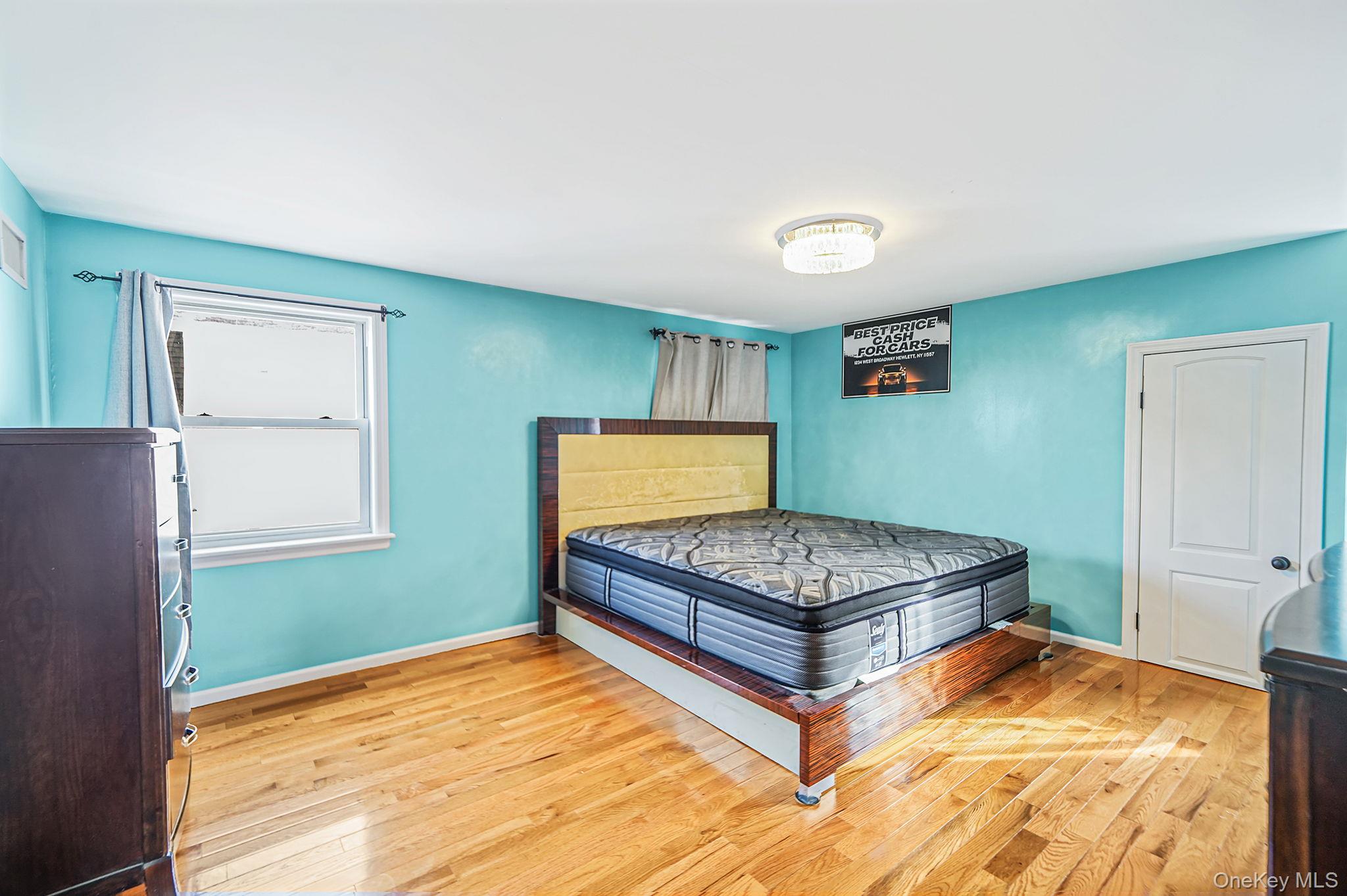 #15 photo, 182 Ann Street, ナッソー郡 Valley Stream , NY 11580