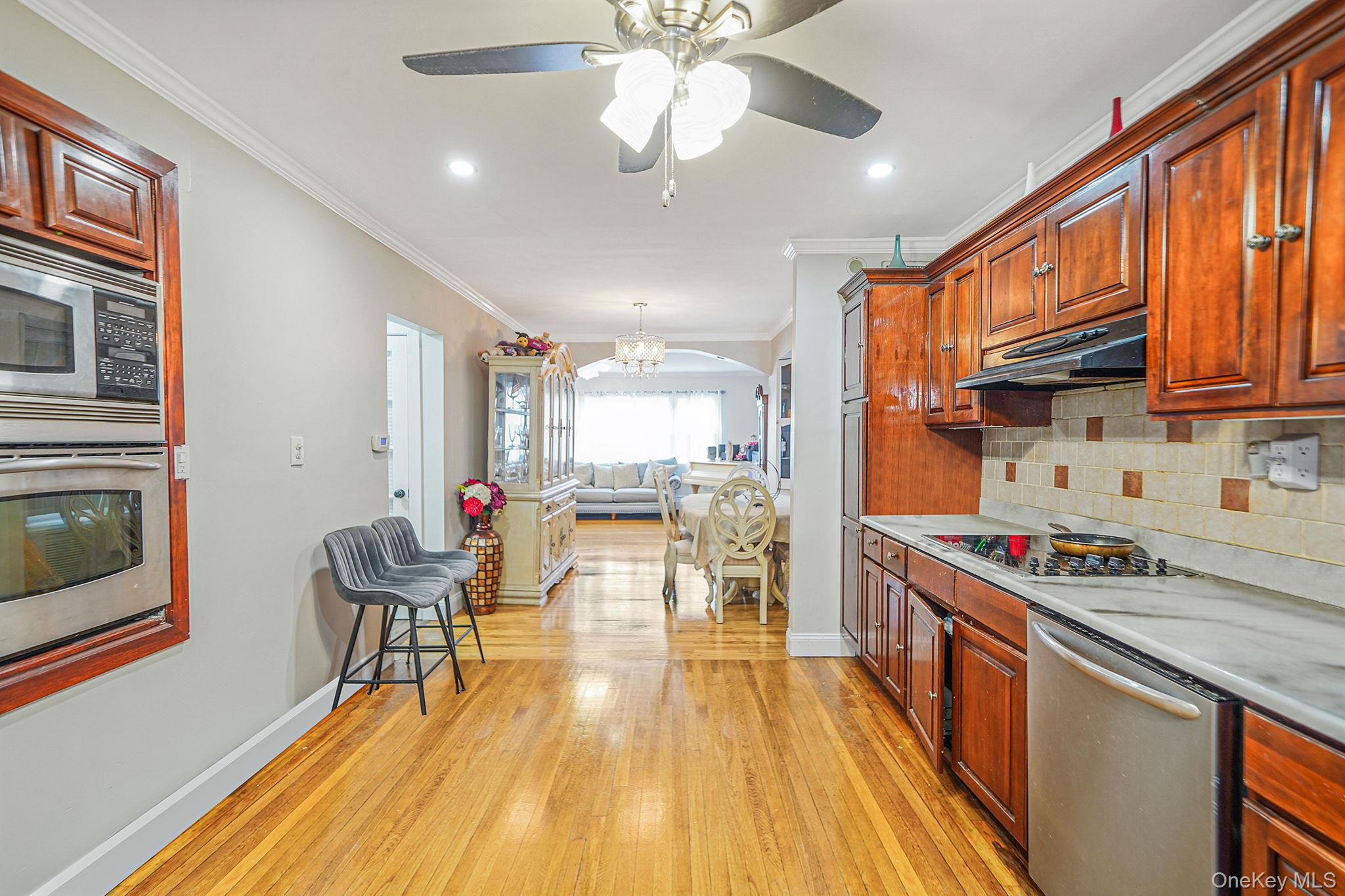 #7 photo, 182 Ann Street, ナッソー郡 Valley Stream , NY 11580