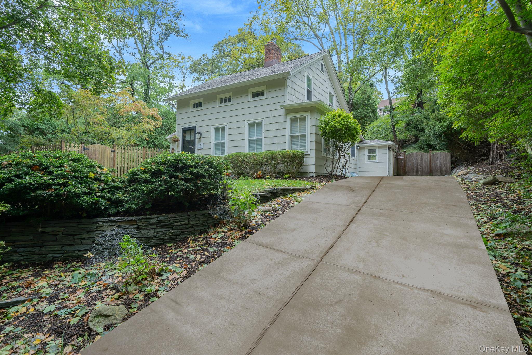 #1 photo, 69 Hollow Road, サフォーク郡 Stony Brook , NY 11790