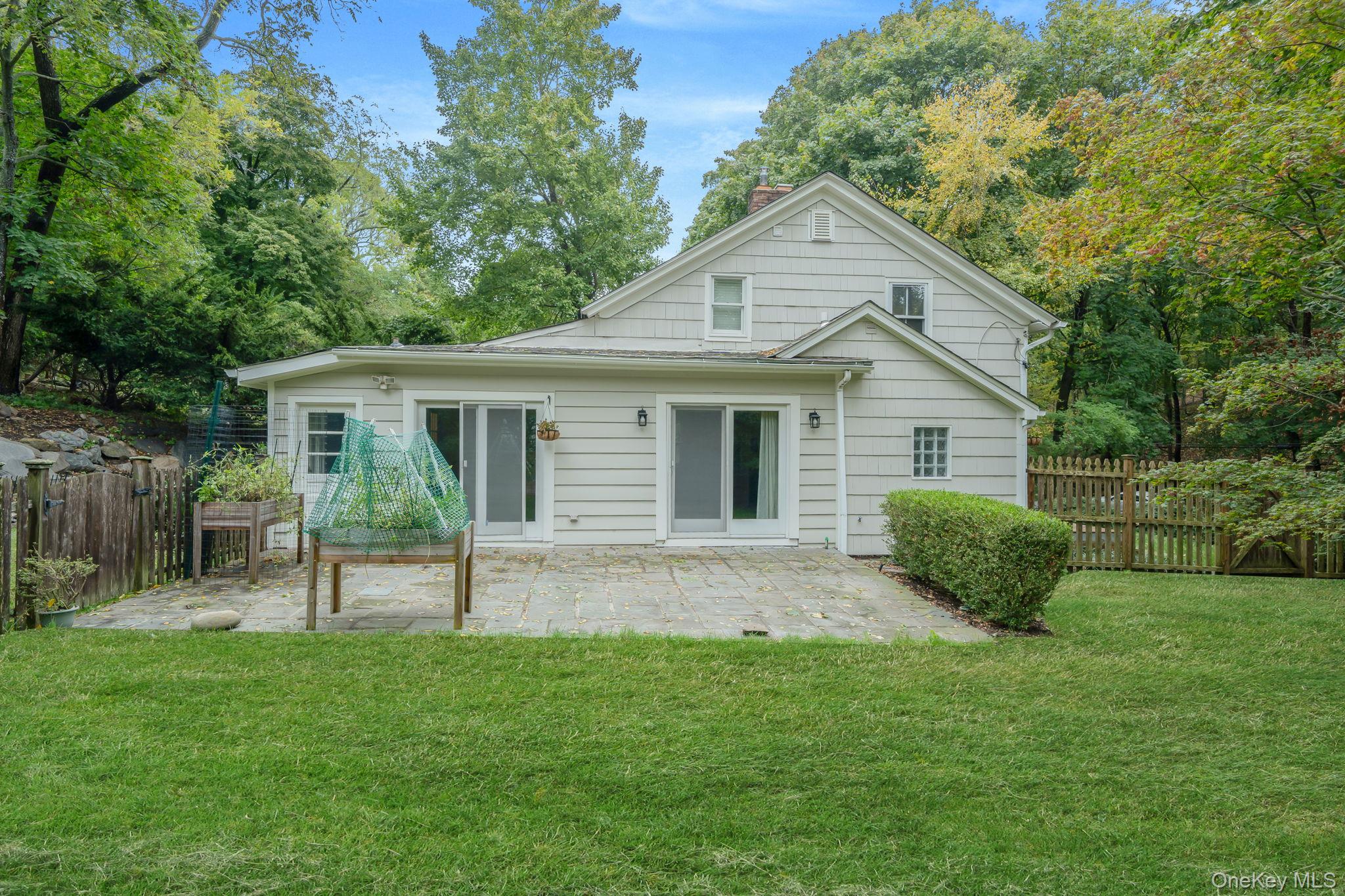 #2 photo, 69 Hollow Road, サフォーク郡 Stony Brook , NY 11790