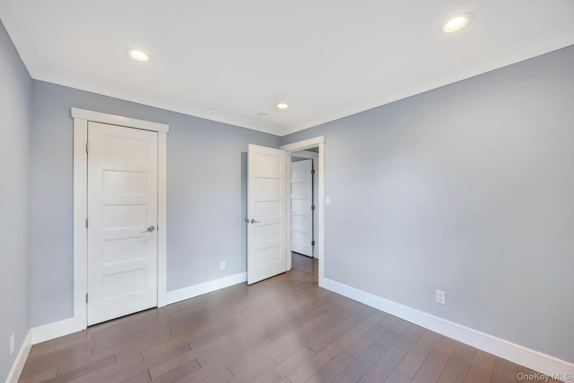 #13 photo, 259 35th Street, サフォーク郡 Lindenhurst , NY 11757