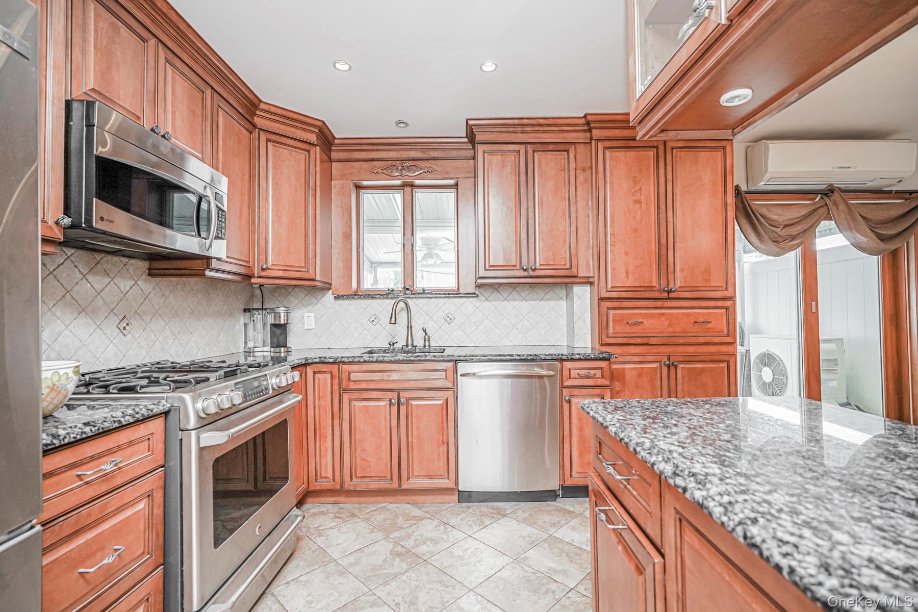 #9 photo, 8907 16th Avenue, ブルックリン区 Brooklyn , NY 11214