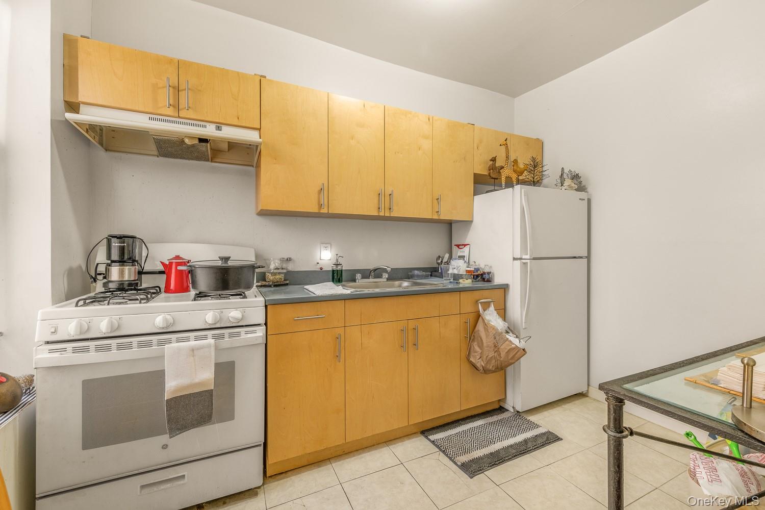 #10 photo, 3414 33rd Street, クイーンズ区 Astoria , NY 11106