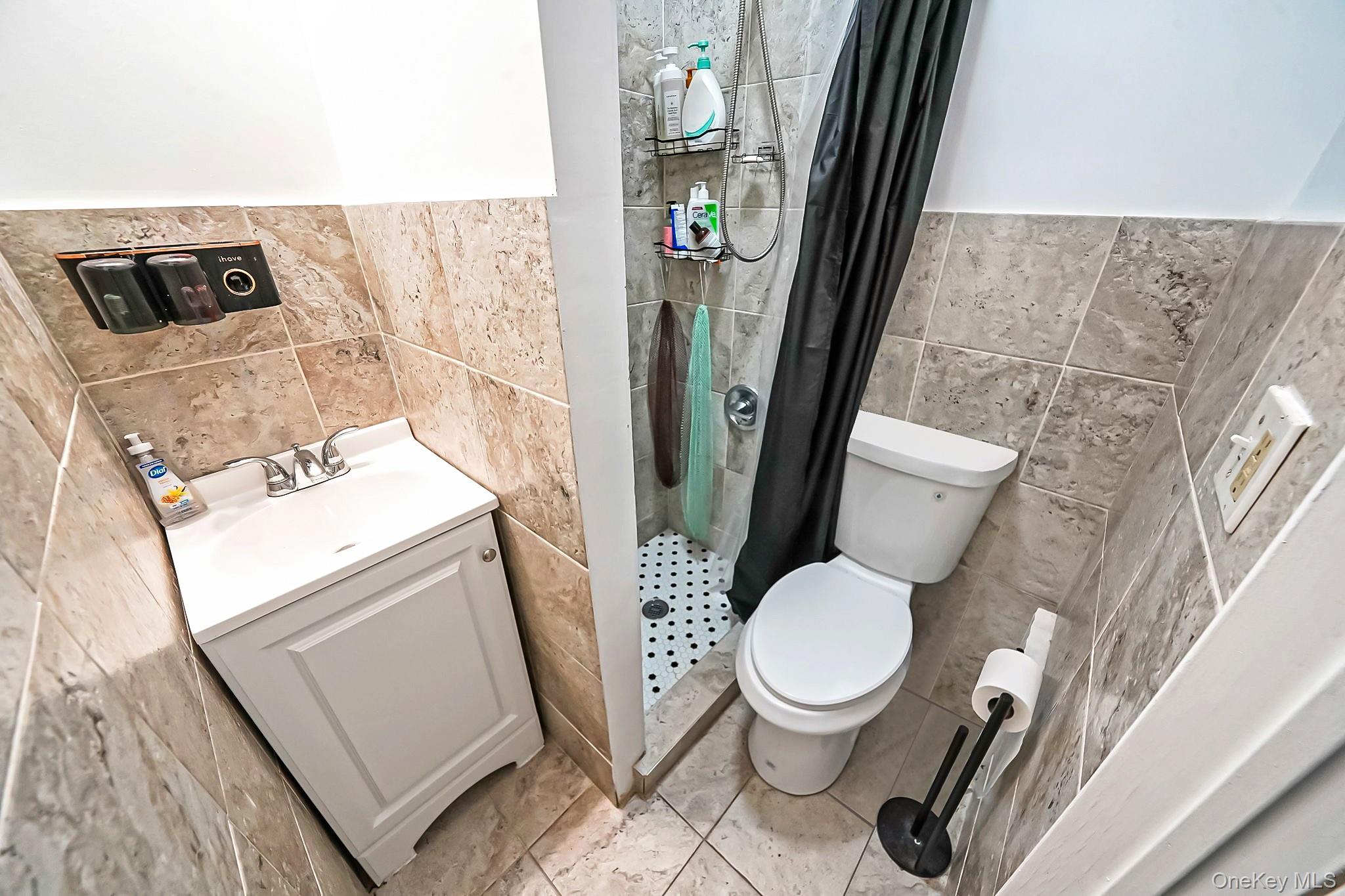 #13 photo, 108 Rockaway Avenue, ブルックリン区 Brooklyn , NY 11233