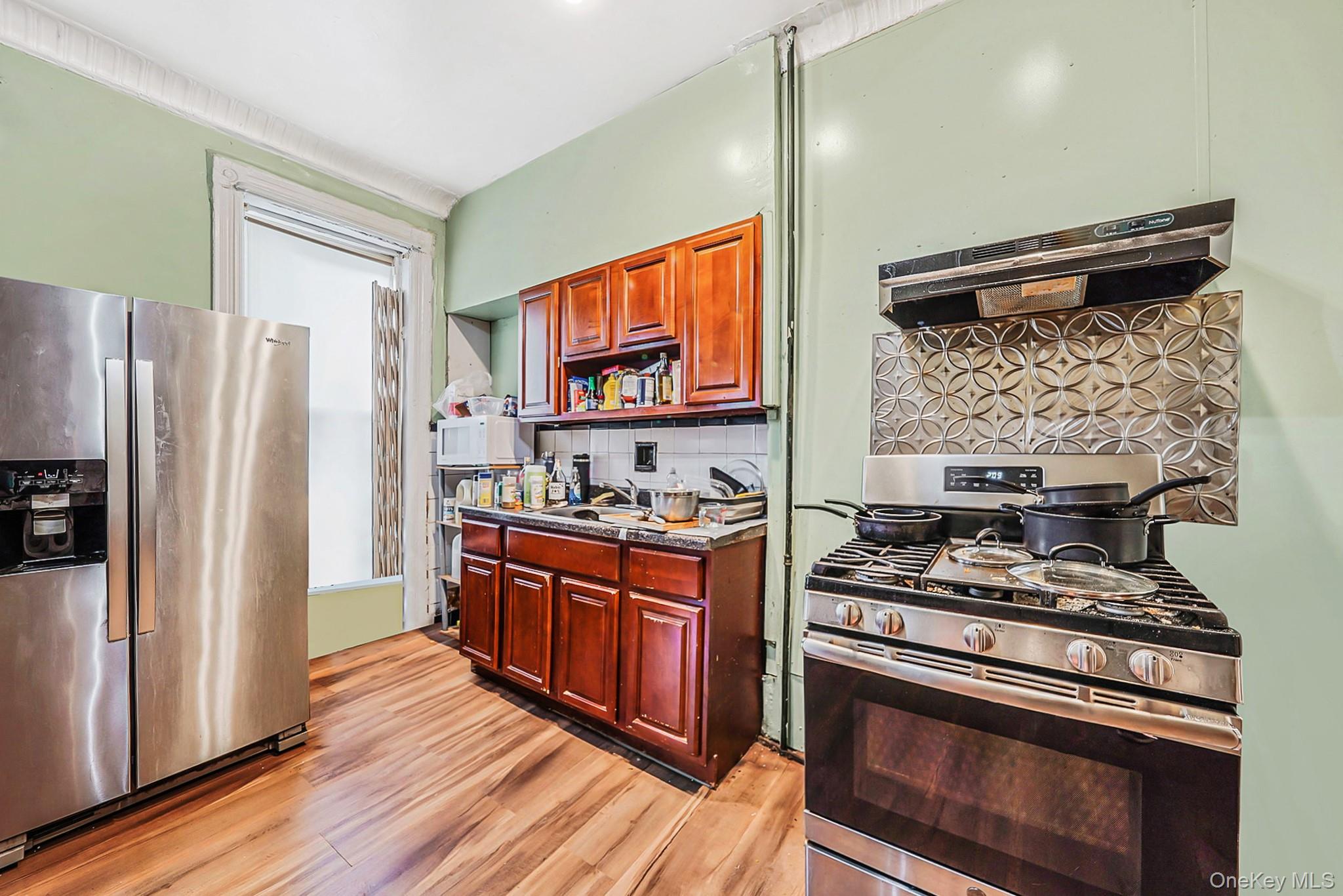 #20 photo, 108 Rockaway Avenue, ブルックリン区 Brooklyn , NY 11233