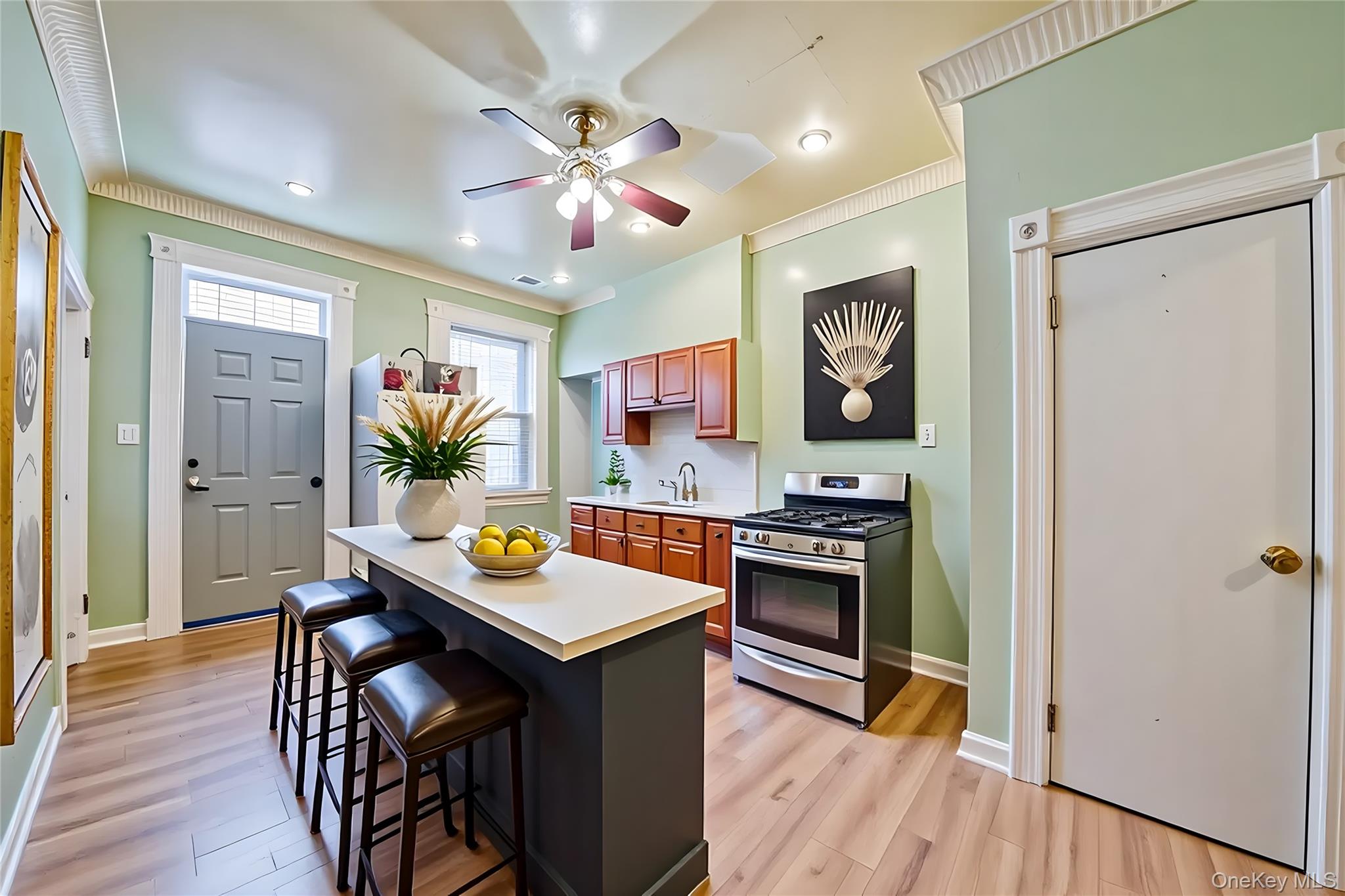 #7 photo, 108 Rockaway Avenue, ブルックリン区 Brooklyn , NY 11233