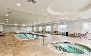 #18 photo, 272 Spring Drive, ナッソー郡 East Meadow , NY 11554