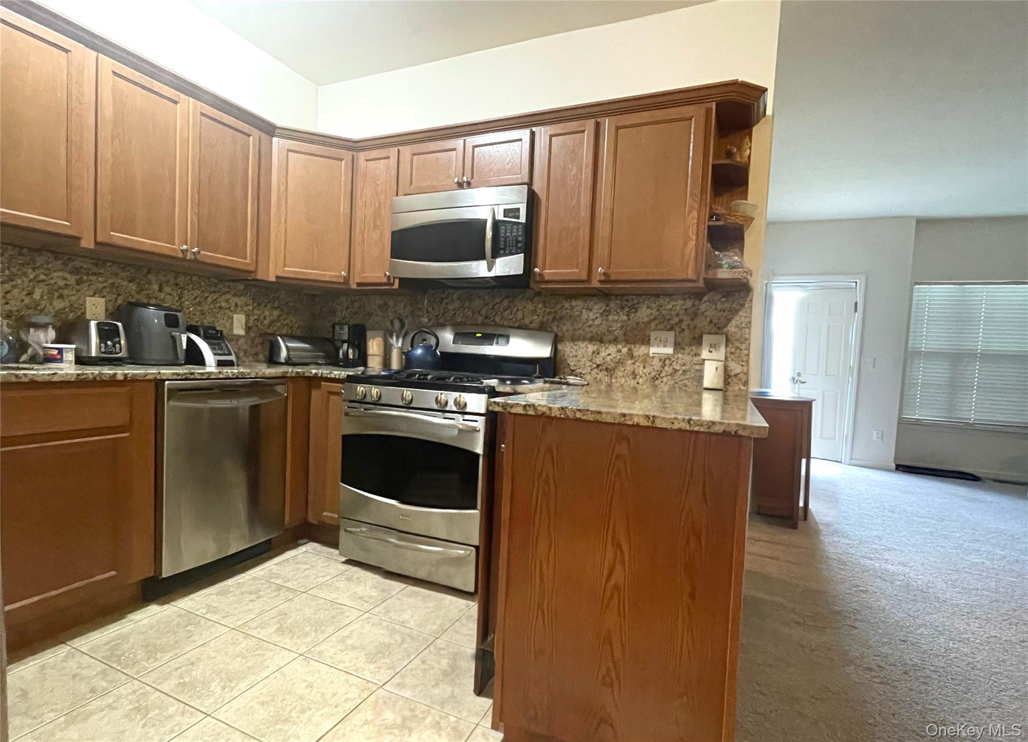 #5 photo, 272 Spring Drive, ナッソー郡 East Meadow , NY 11554