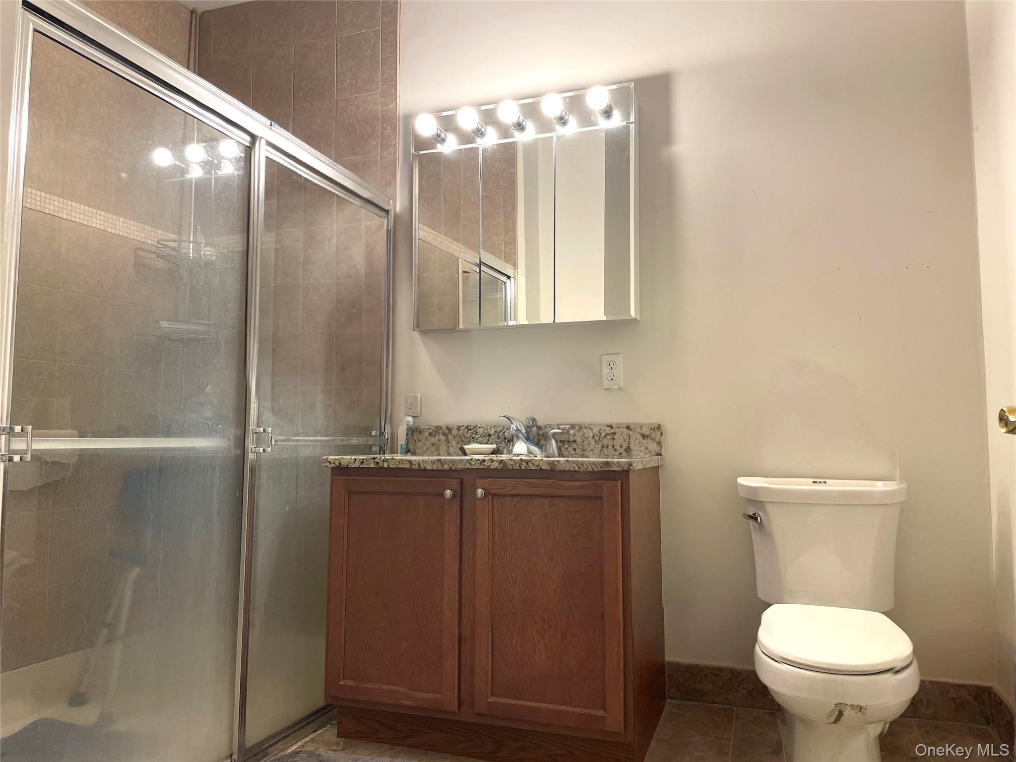 #6 photo, 272 Spring Drive, ナッソー郡 East Meadow , NY 11554