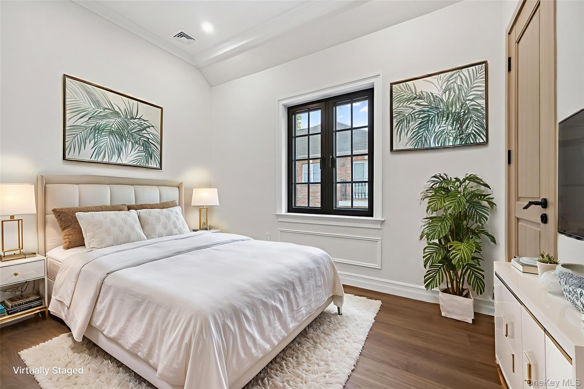 #19 photo, 3526 221 Street, Bayside , NY 11361