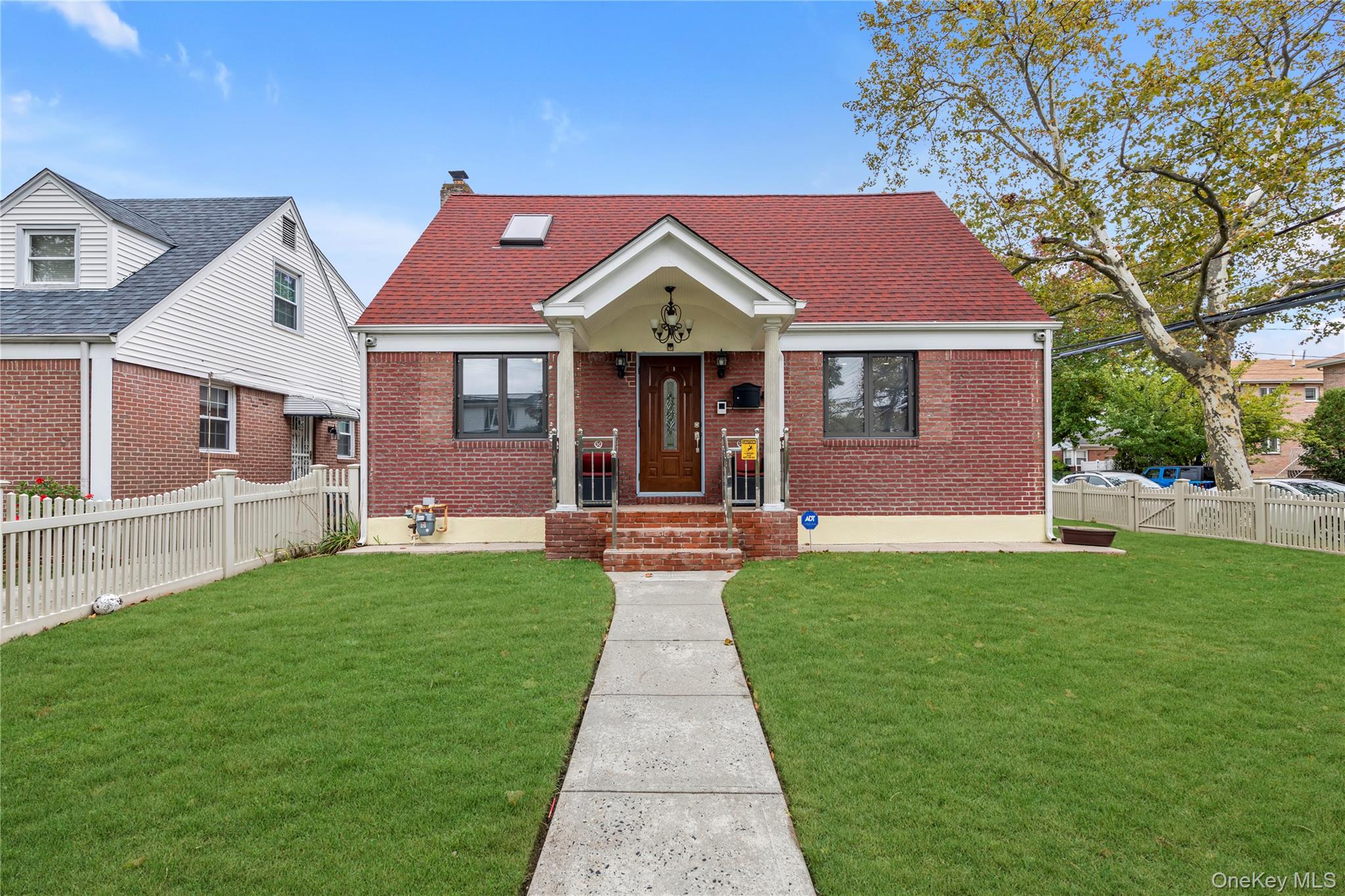 #1 photo, 7653 268th Street, クイーンズ区 Glen Oaks , NY 11040