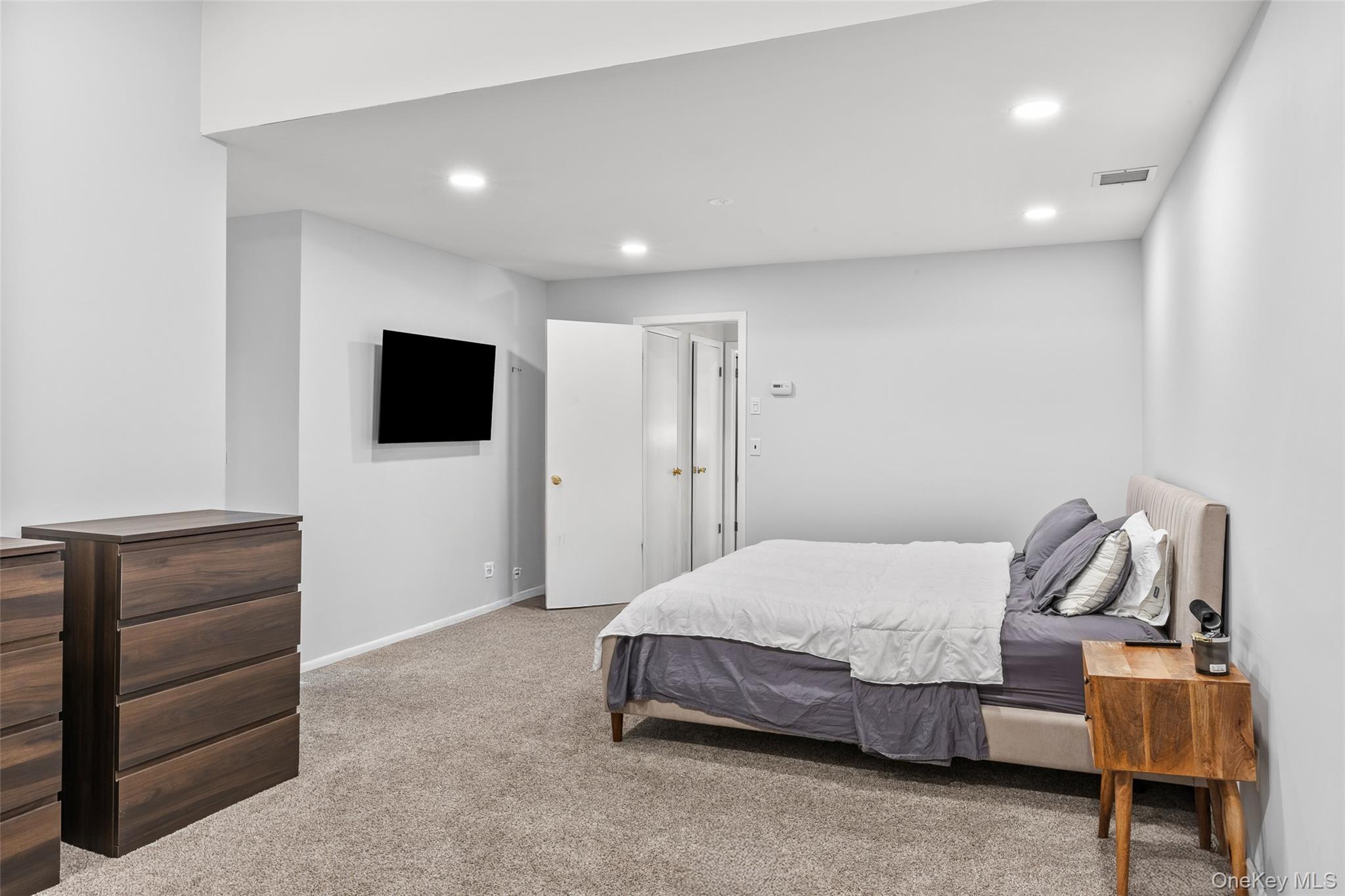 #14 photo, 25 Jeremy Circle, サフォーク郡 Nesconset , NY 11767